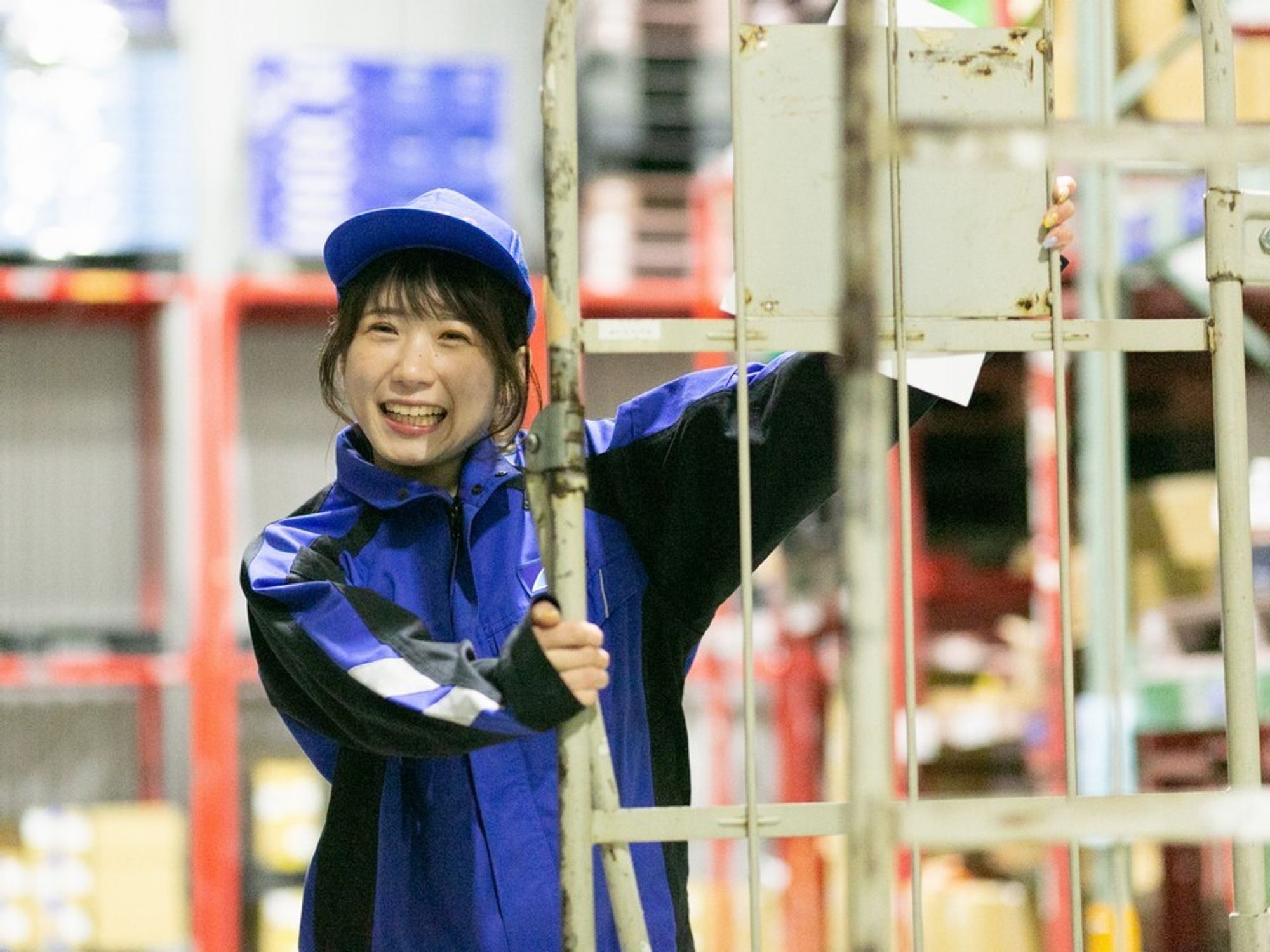 【4トンルート配送ドライバー】賞与年2回／週休2日制／夜勤／社員寮◎／平均勤続年数10年以上-GO0001/csXt_lXxx8F54UIzvY4TZQ