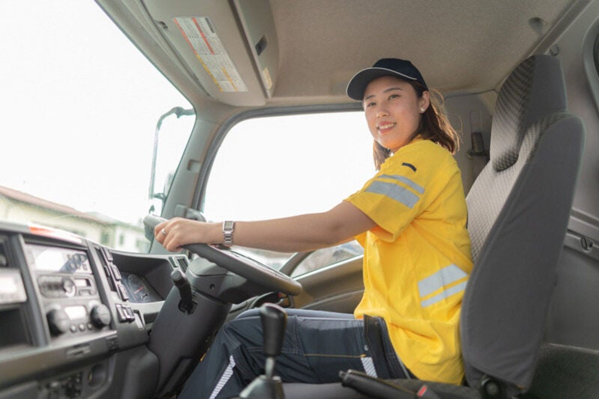【週休2日制】家庭も仕事もどちらも優先できる！大型ドライバー-2番目の画像