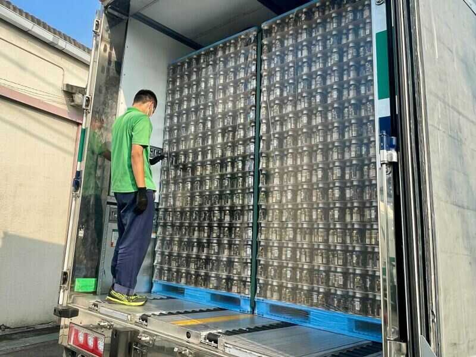 エアローラー車未経験OK★製缶輸送で身体の負担少なく、高月収★-1番目の画像