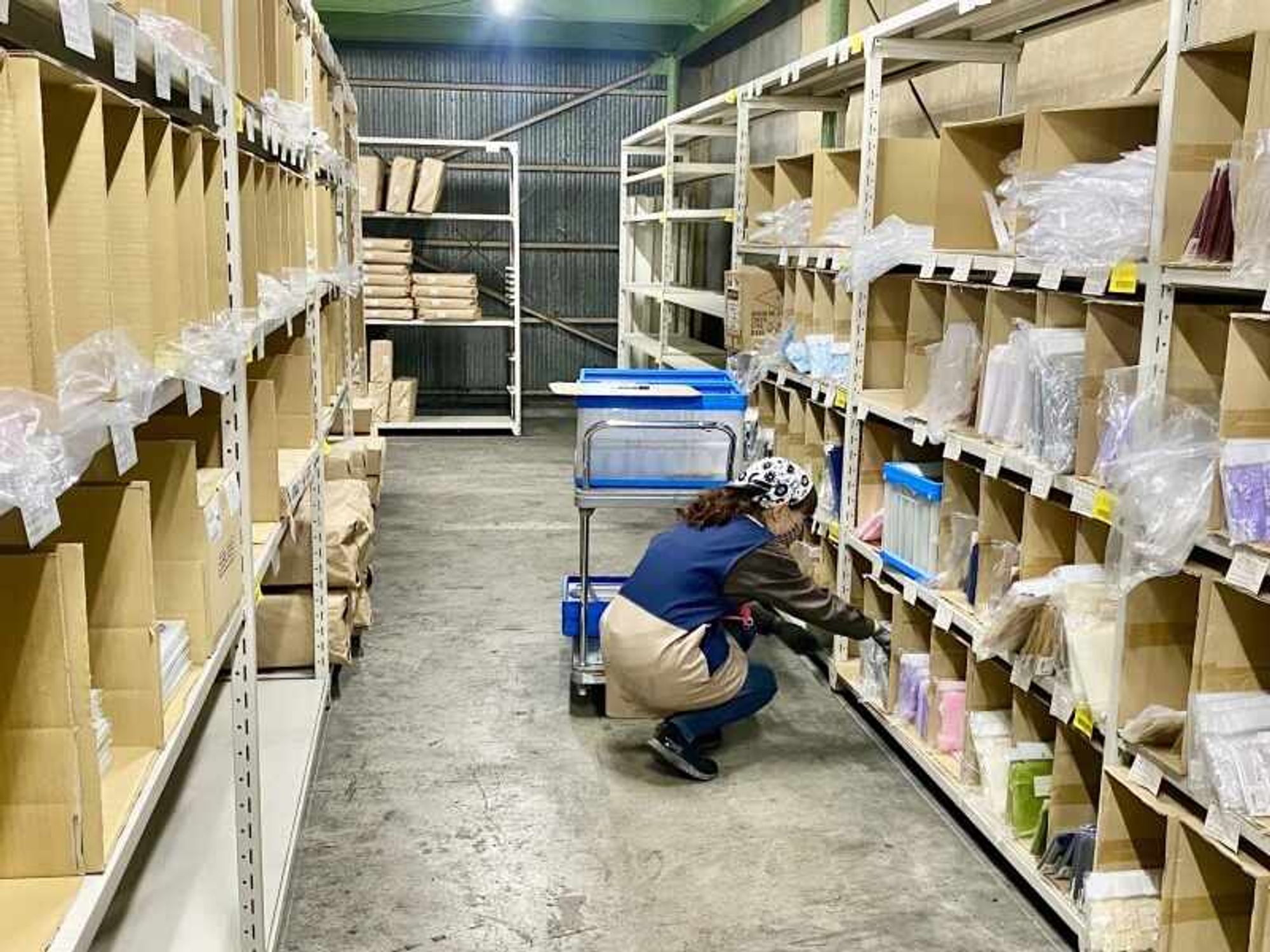 未経験歓迎！資格支援制度有で初めても安心。倉庫内作業/月8休～-2番目の画像