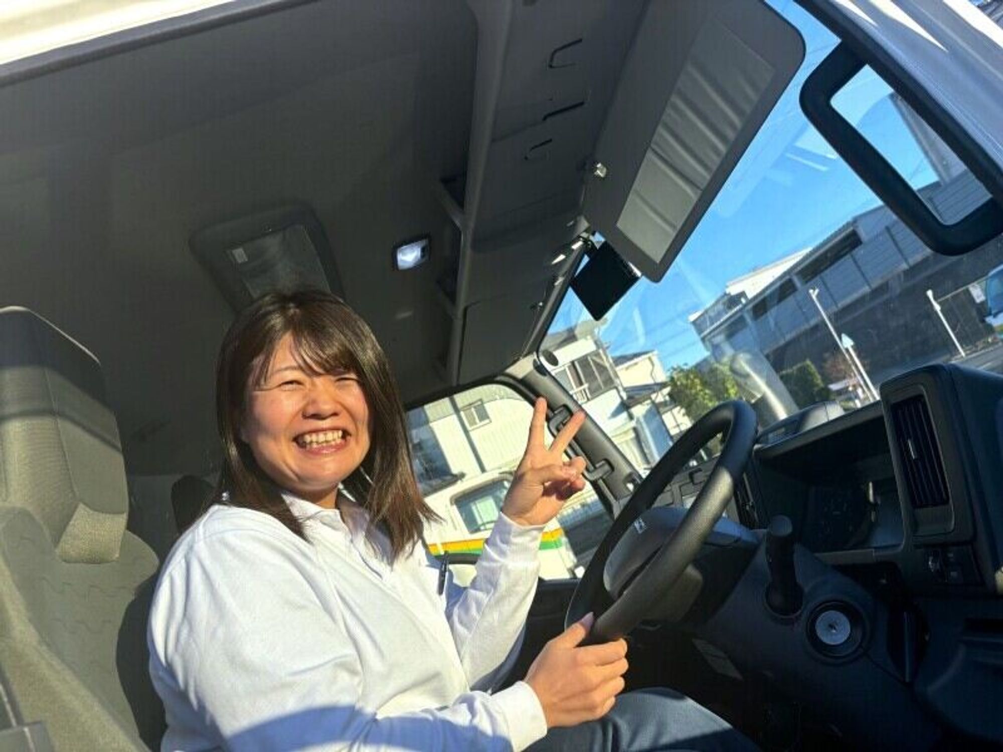 未経験歓迎×免許取得支援有!夕方退勤で無理ない勤務/3,4tルート-0番目の画像