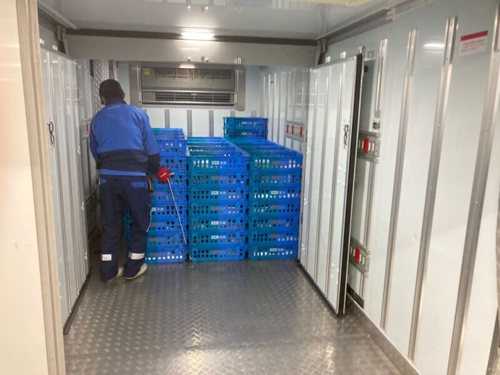 入社祝金15万|賞与3回*新しいトラックで快適♪最後の転職先に-2番目の画像