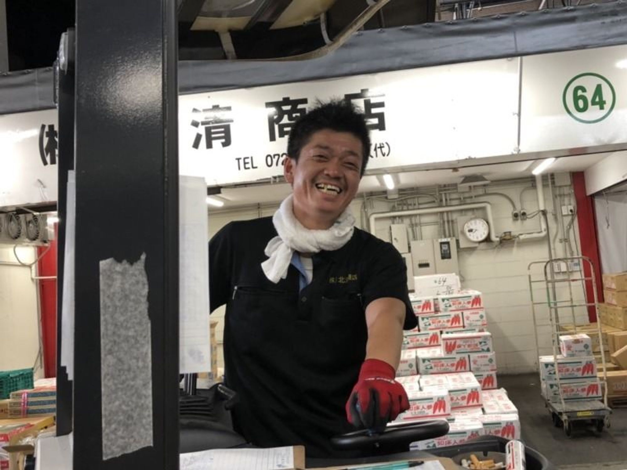未経験でも高年収スタート★野菜の仕分け/市場内の配送!定着◎-1番目の画像
