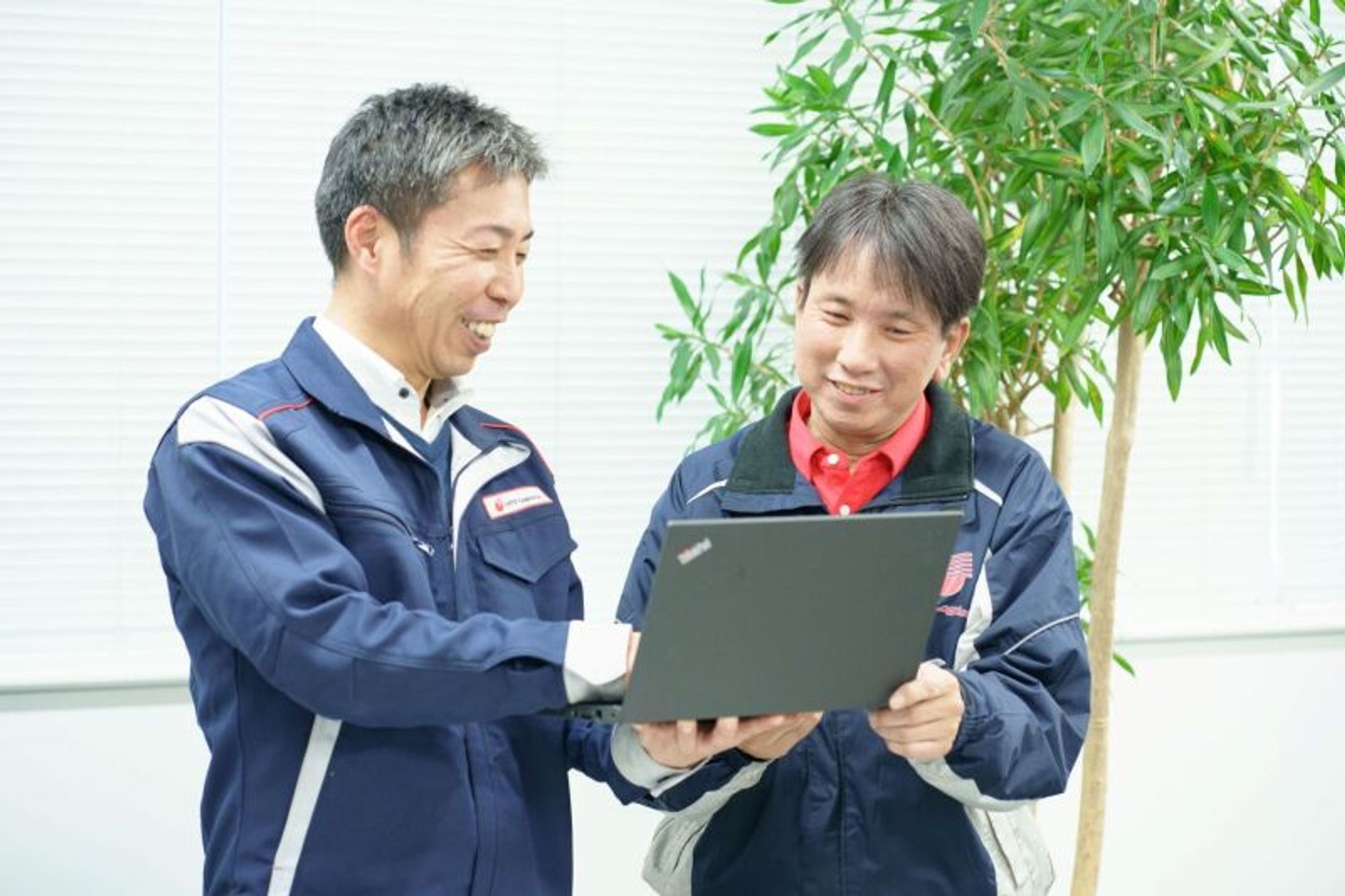 冷暖房完備！現場リーダーの倉庫スタッフ募集！賞与年2回-0番目の画像