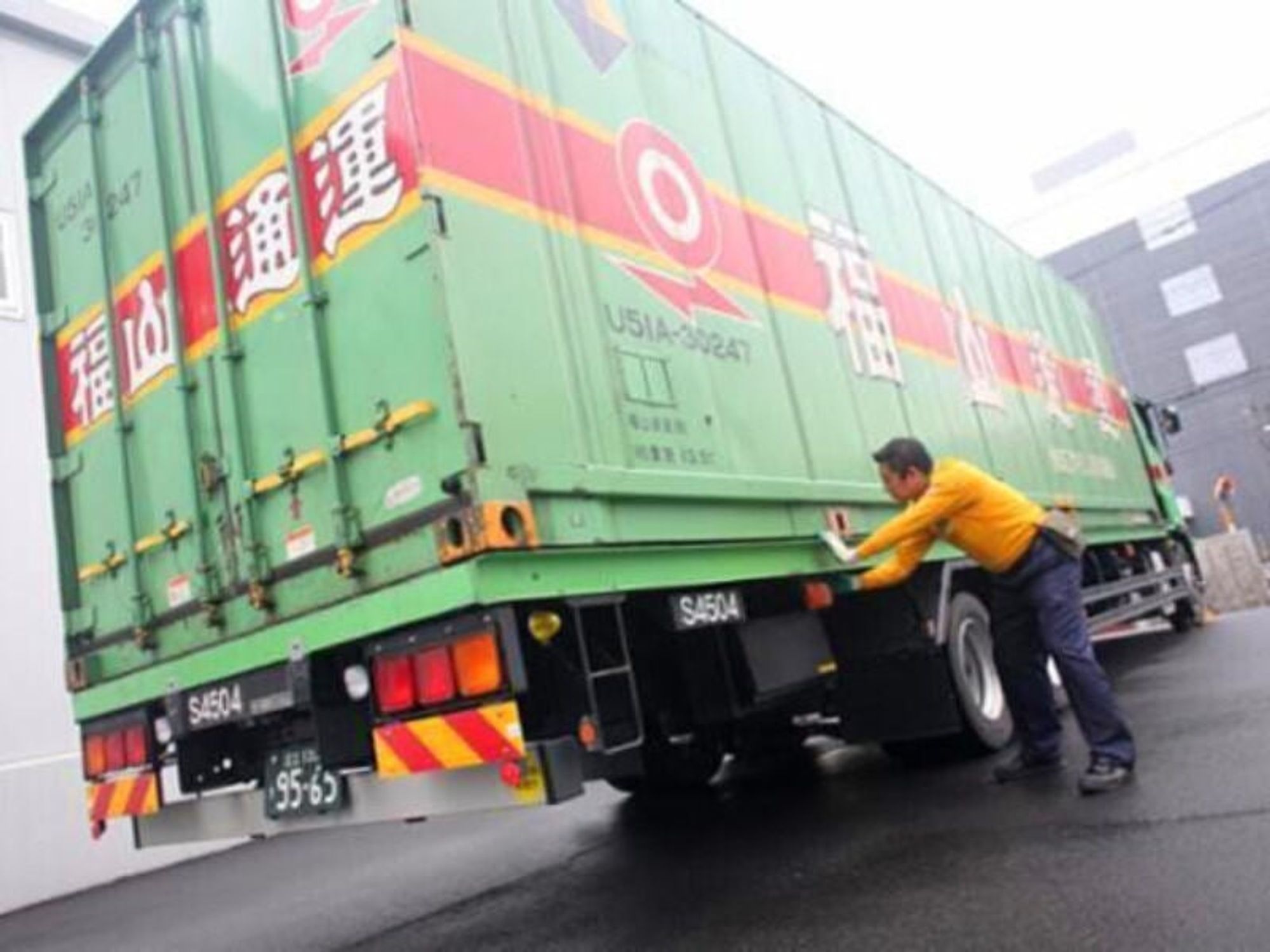 <大手ならではの好待遇>上場企業で安定の仕事♪大型ドライバー-2番目の画像