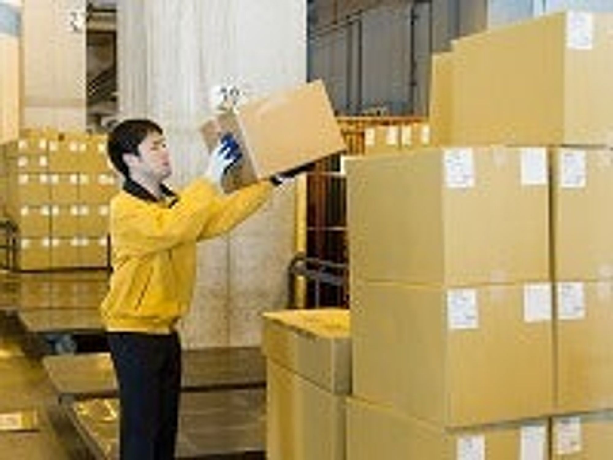 ＜流通センター＞未経験◎転勤なし/研修・休暇制度も充実！-0番目の画像