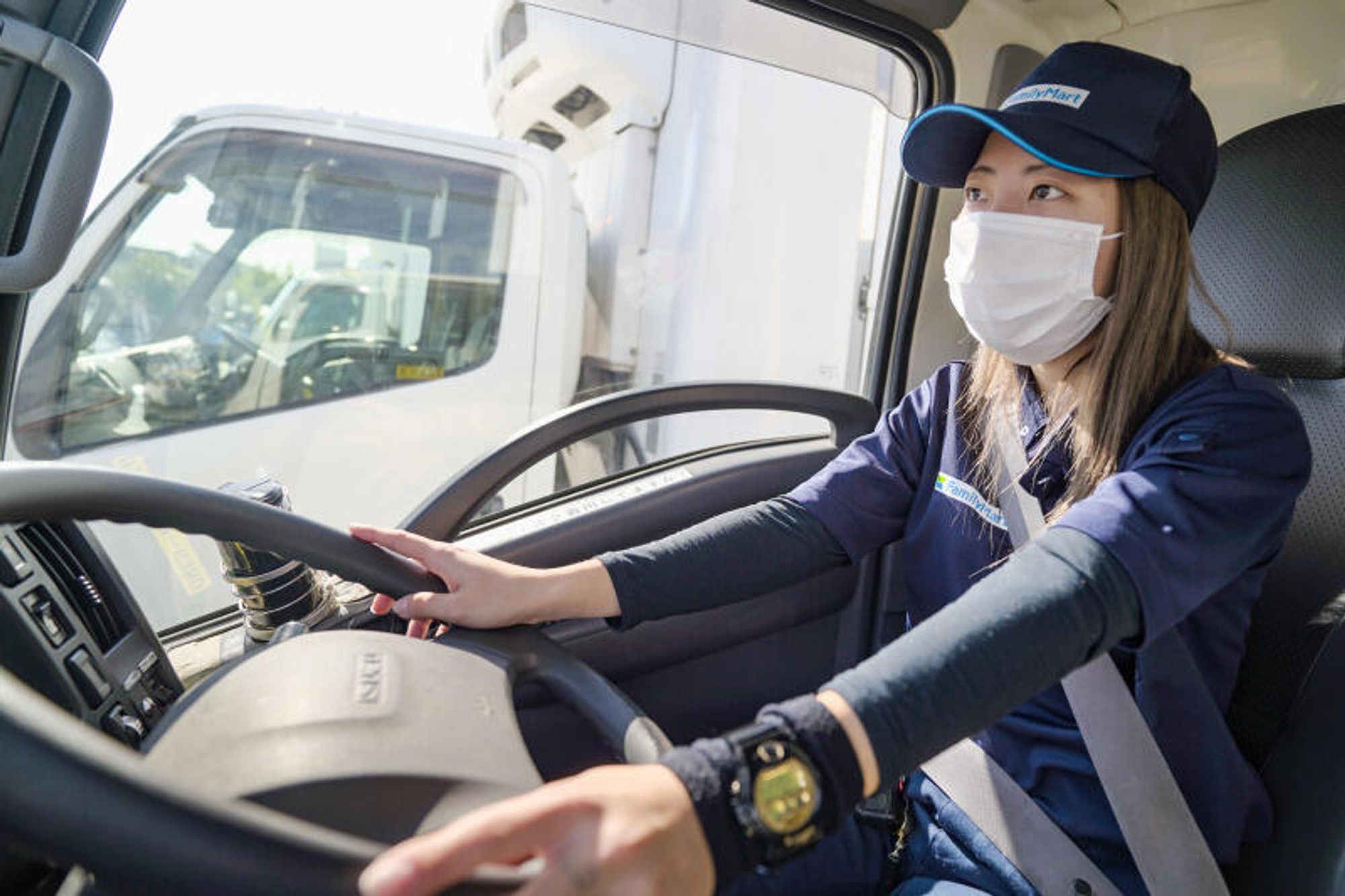 <摂津市/3.4tドライバー>地場配送/AT限定OK/業界未経験OK-1番目の画像