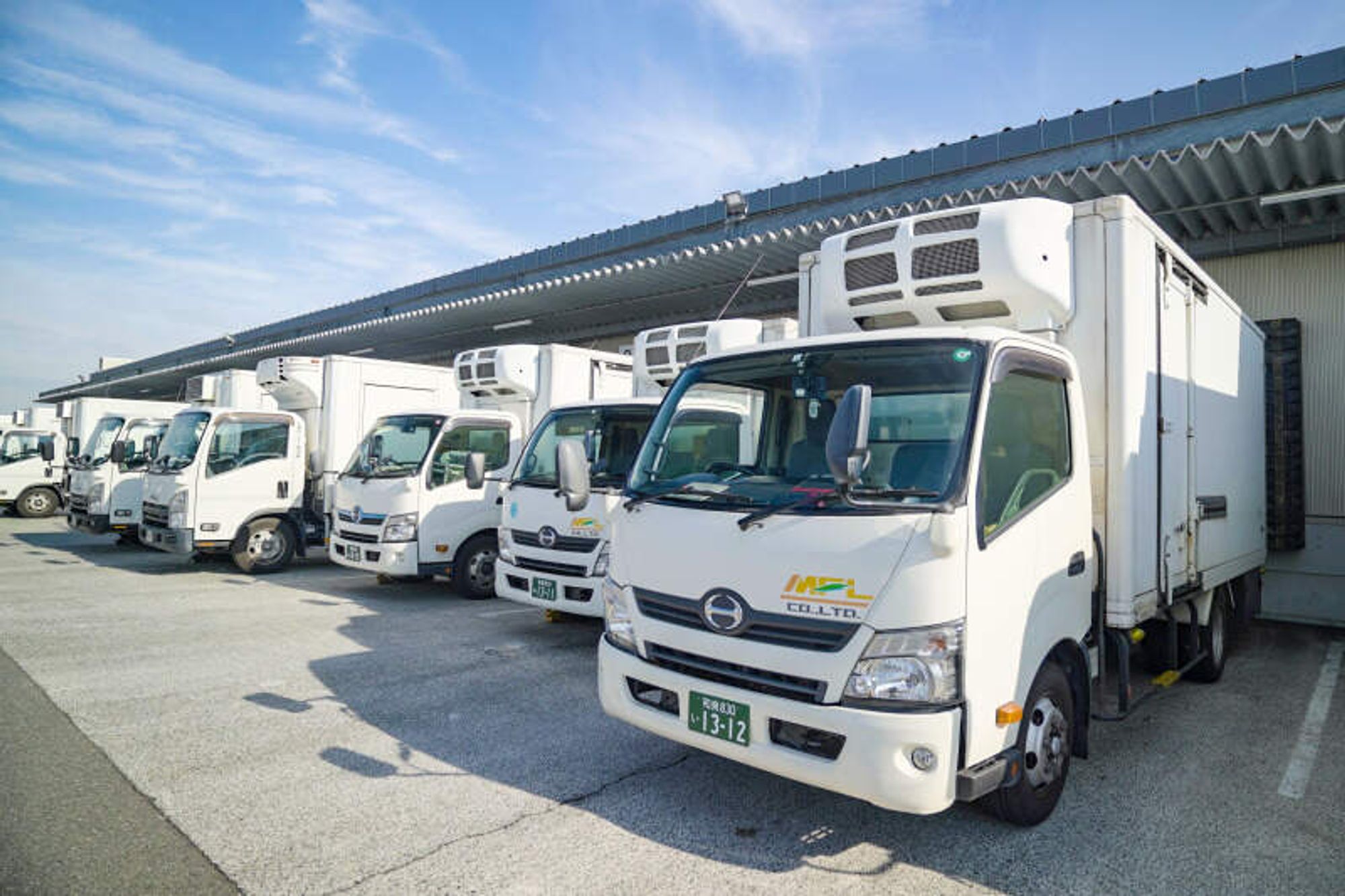 <摂津市/3.4tドライバー>地場配送/AT限定OK/業界未経験OK-0番目の画像