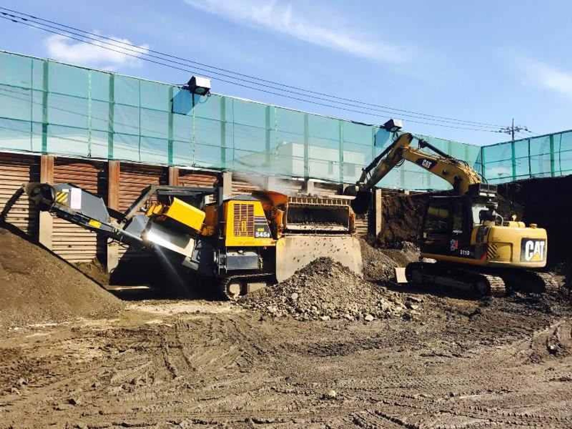 給料日、口座残高みてニヤニヤ。未経験でも高収入に。｜重機-2番目の画像