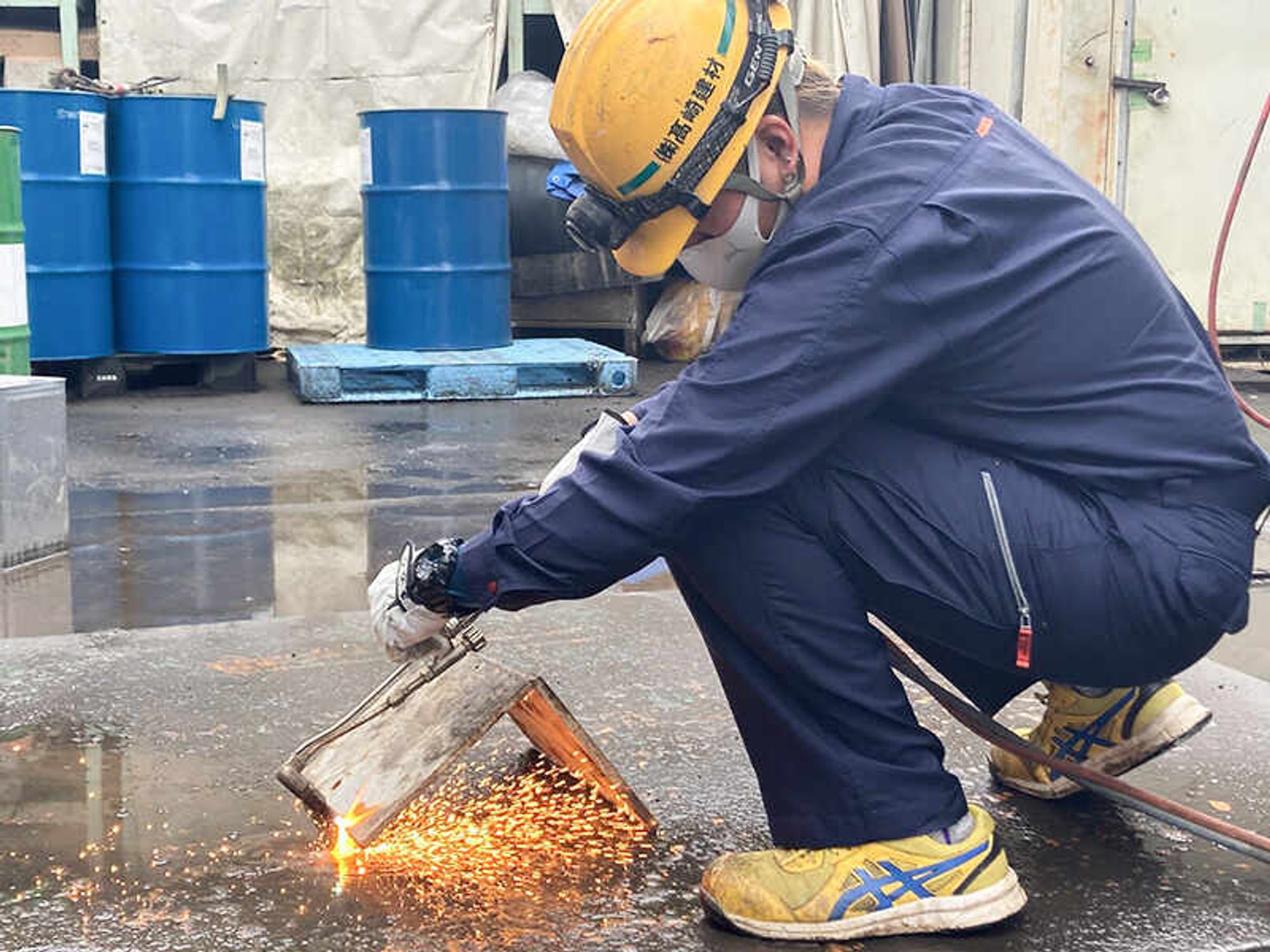 給料日、口座残高みてニヤニヤ。未経験でも高収入に。｜重機-1番目の画像
