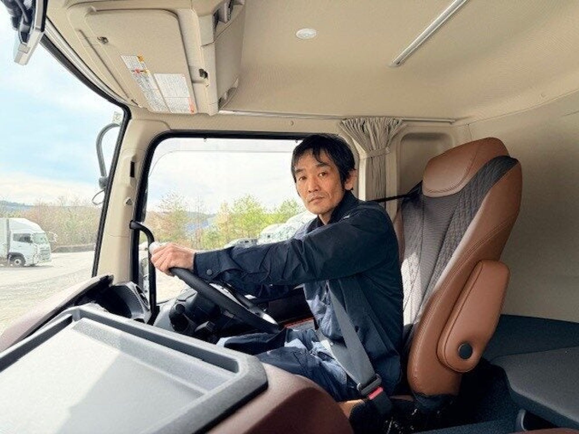 大型免許があれば月給35万以上確約！地場配送＆バラなし-1番目の画像