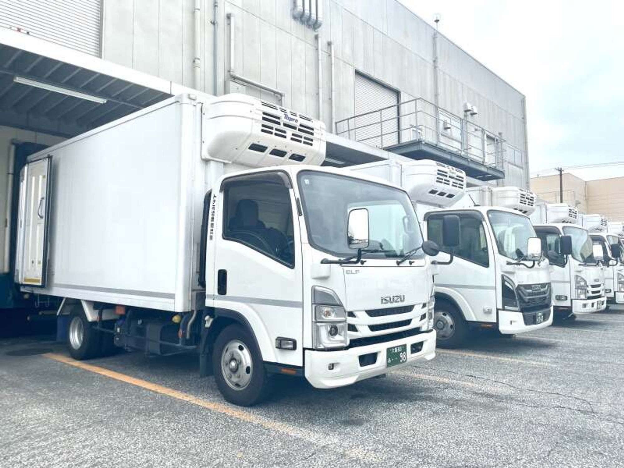 【夜勤のみで楽ラク配送】平均月収34万以上！月8~9日休みも◎2t-2番目の画像