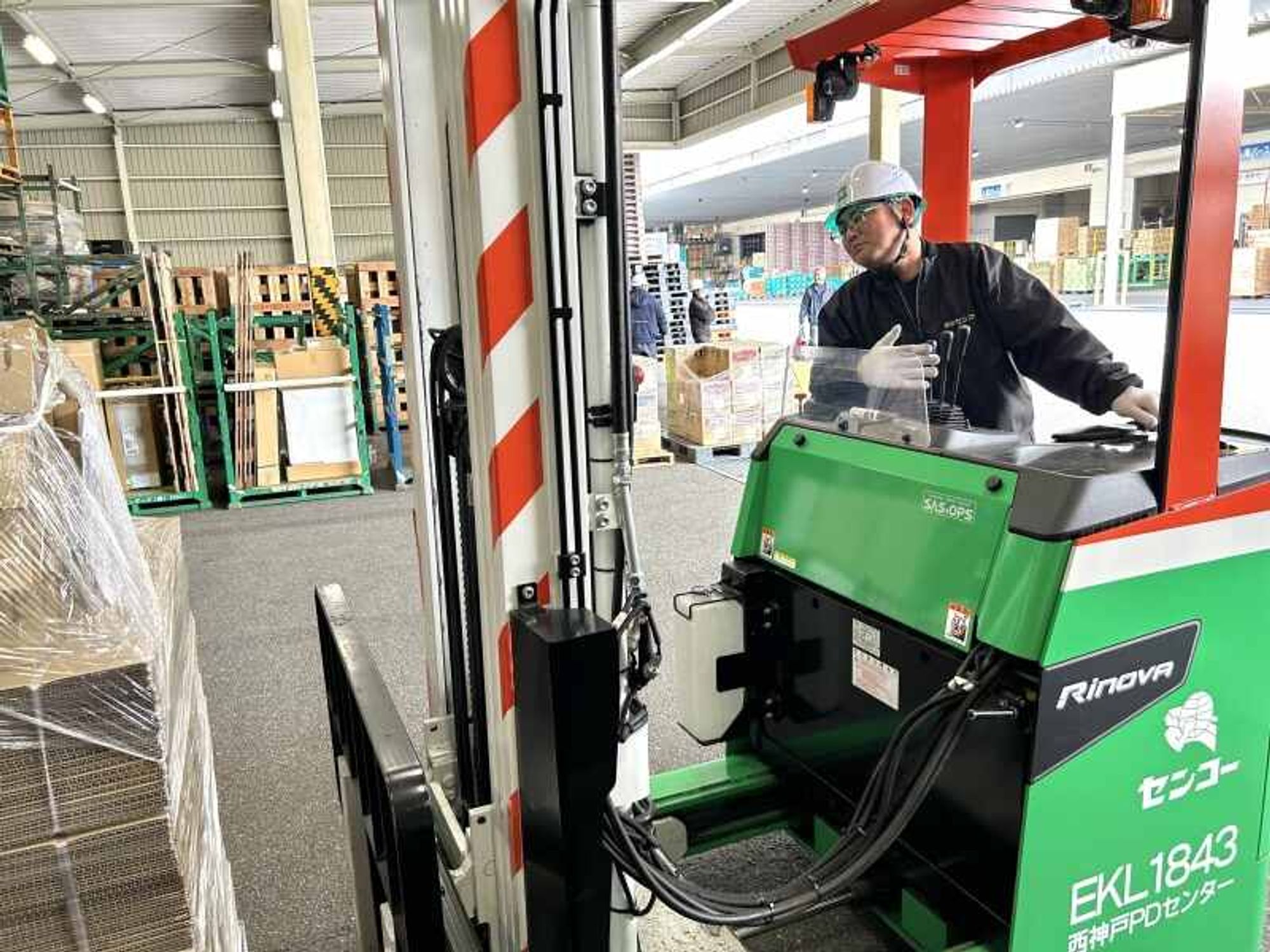 月収30万円以上可能！三交代手当あり！賞与年3回！リフト作業！-2番目の画像