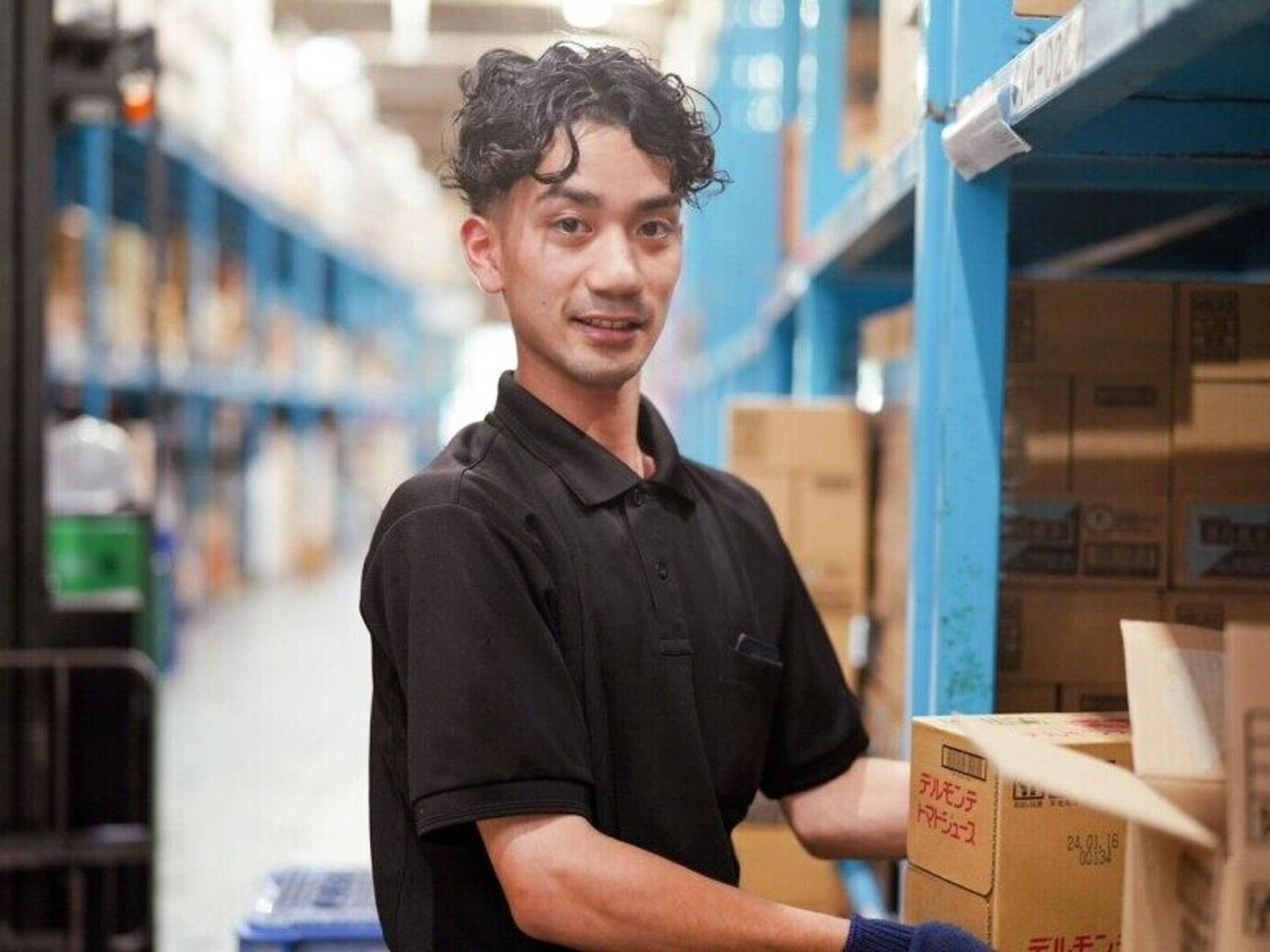 【普通免許でOK】未経験者スタートが6割◎お酒の配送/17時退社-1番目の画像