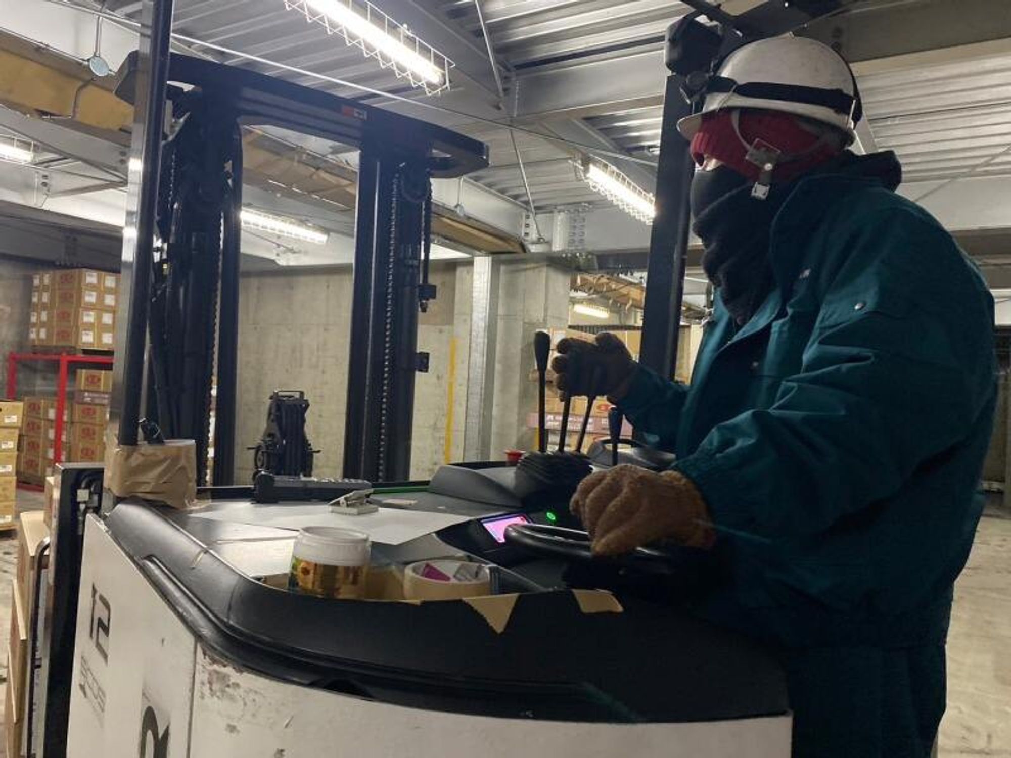 <フォークリフト募集>30～40代活躍中！ここで人生のリスタート♪-0番目の画像