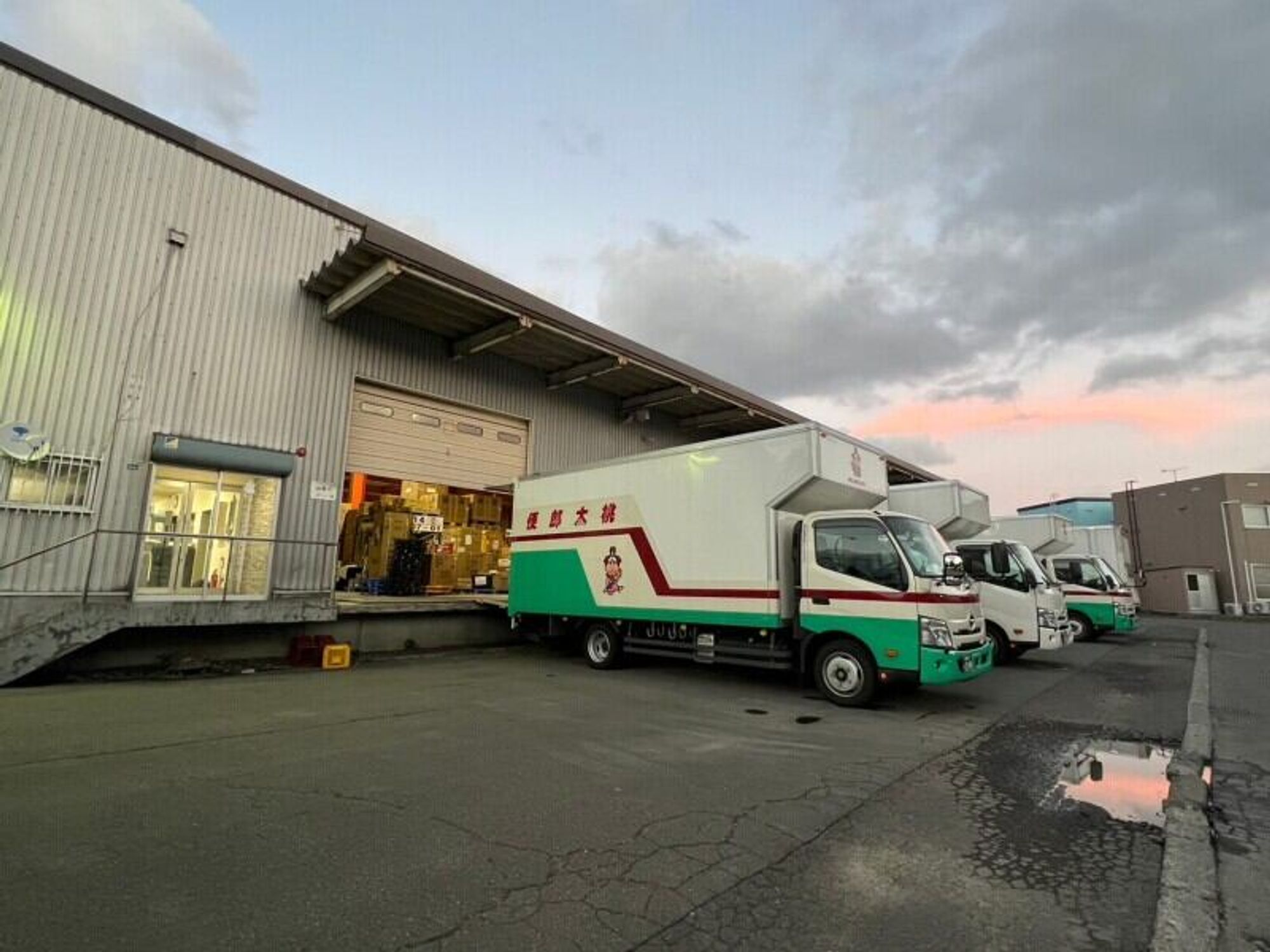 《業務量が安定》完全週休2日制！普通免許でOK！家具・家電配送-1番目の画像