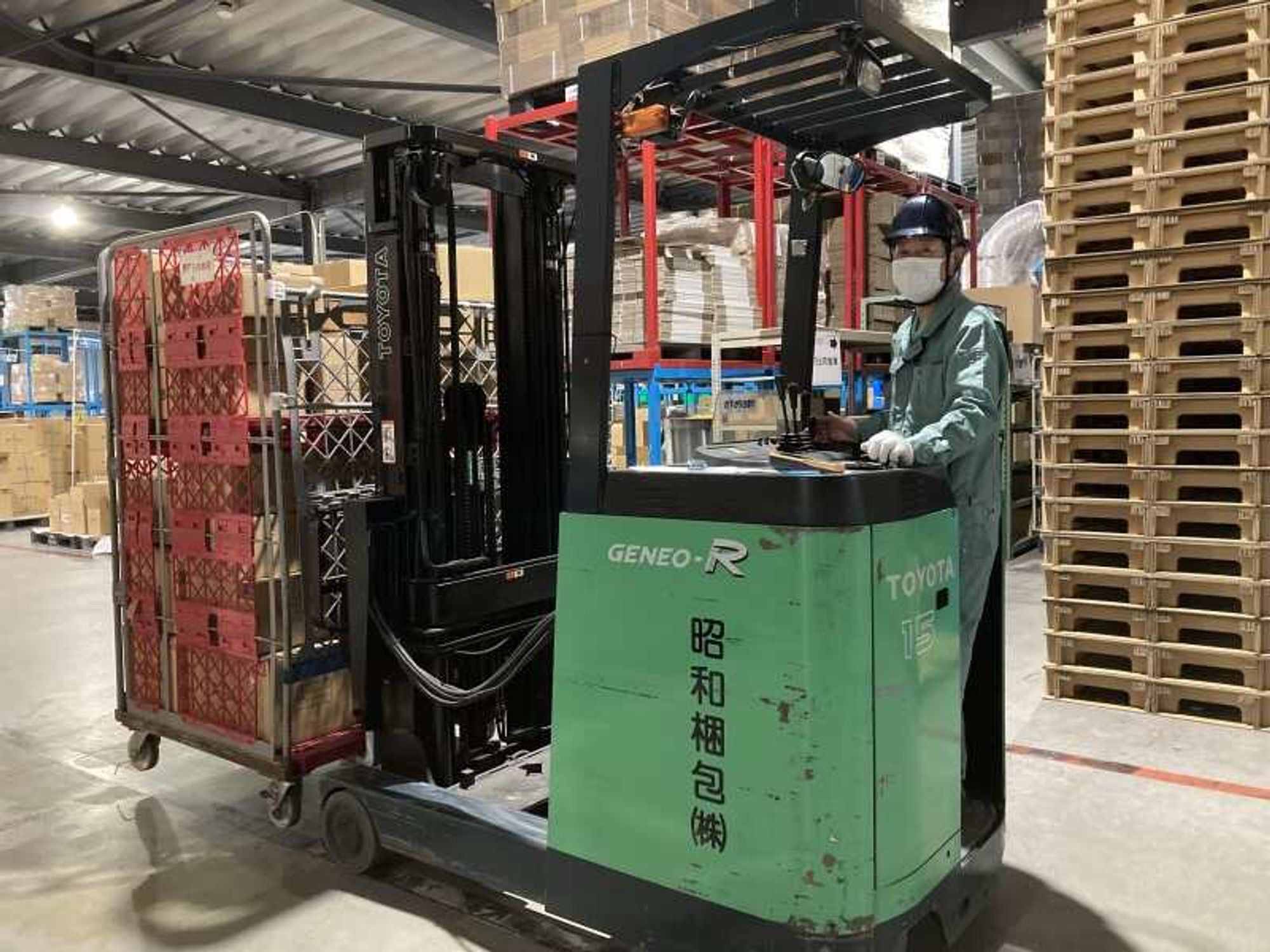 フォークリフト/土日祝休/選べる時間帯/車通勤OK/経験者優遇-0番目の画像