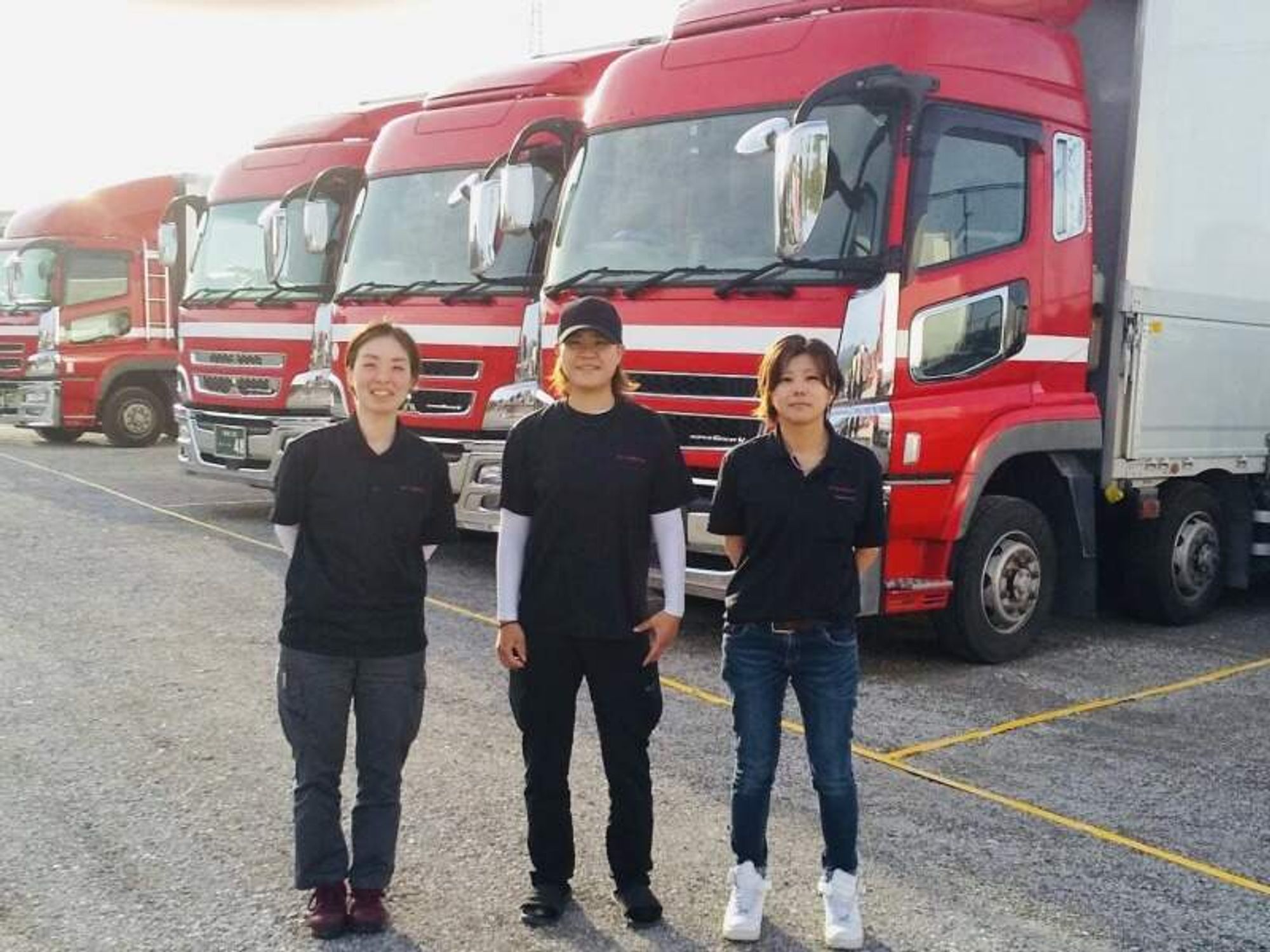 稼ぎたい方歓迎◎入社して1か月で40万以上も…！大型ドライバーの16枚目の画像