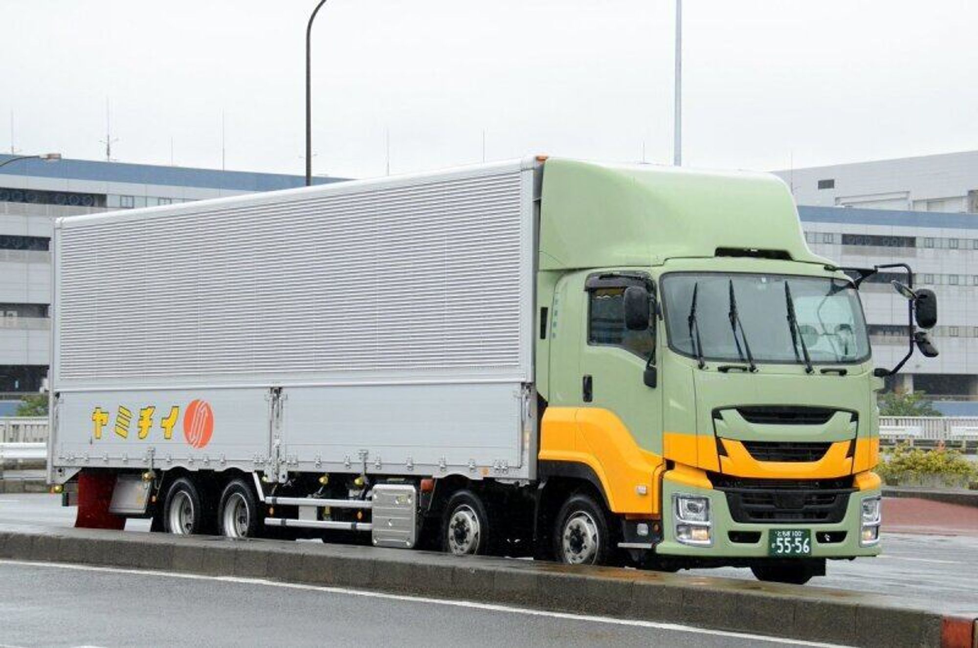 2t/4t|体力に自信がある方必見!住宅建材配送~資格支援アリ♪-1番目の画像