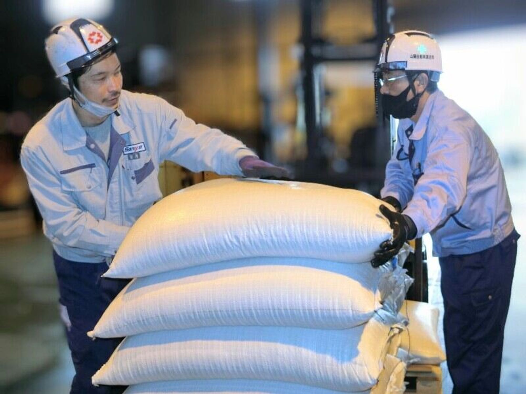 無理に話さなくても大丈夫。倉庫で簡単仕分け整理。社員登用あり-1番目の画像