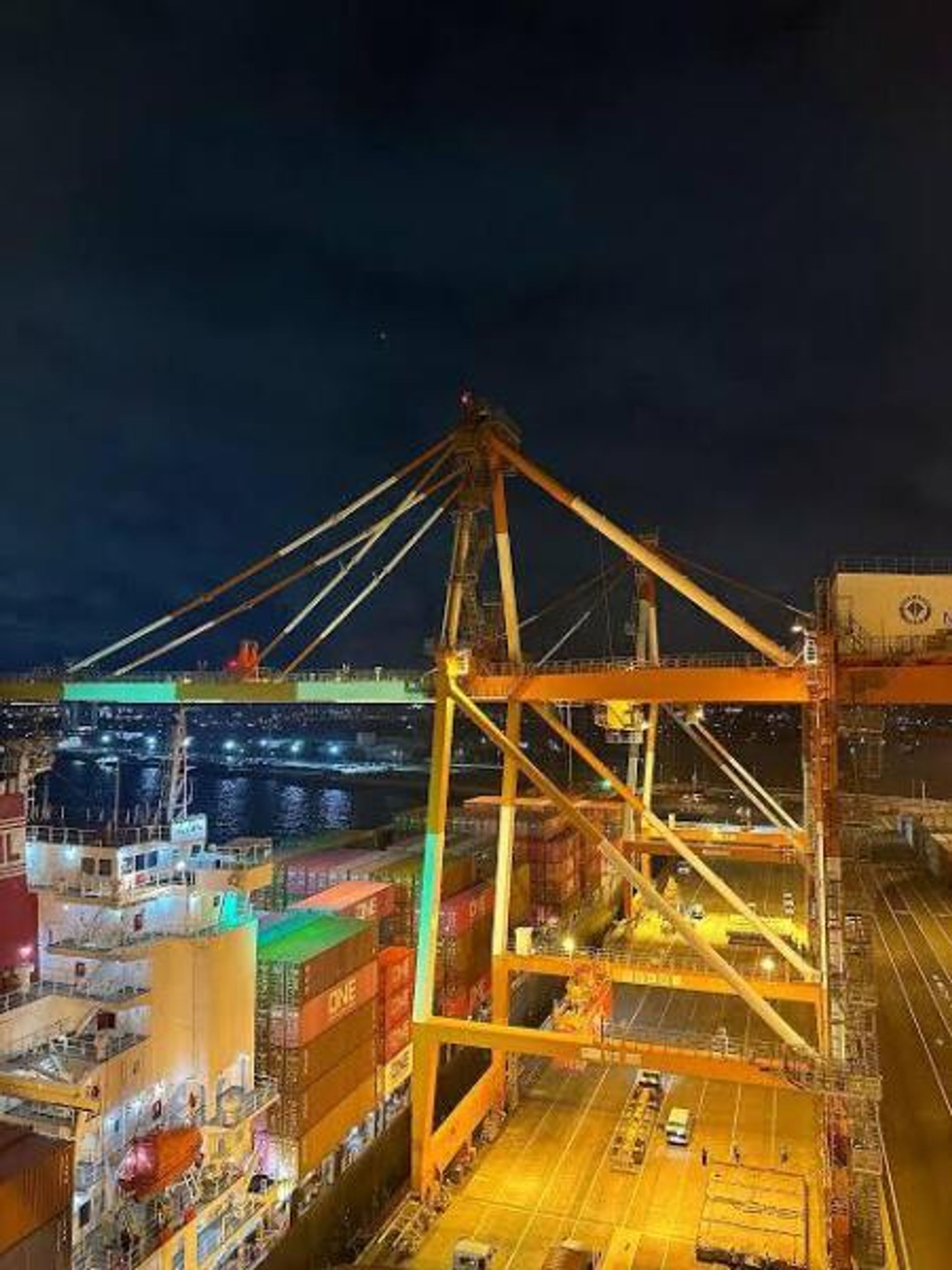 若手活躍中!東証プライム上場グループで荷役作業/住宅手当あり-2番目の画像
