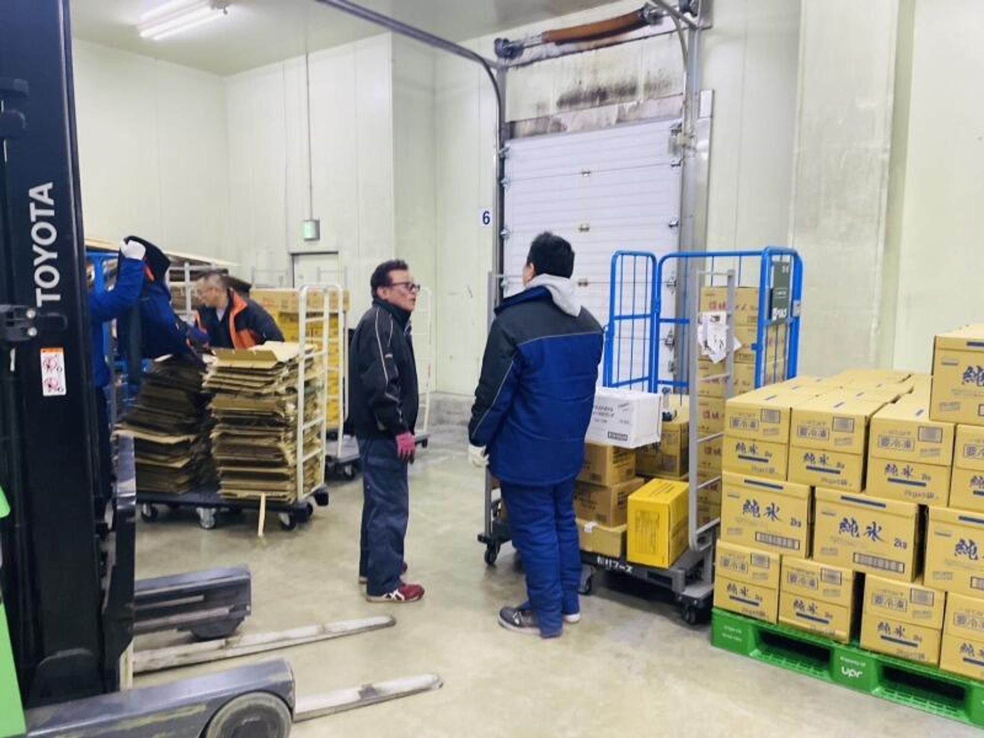 食品卸(冷食)～倉庫内で出荷＆商品管理～異業種&未経験積極採用-0番目の画像