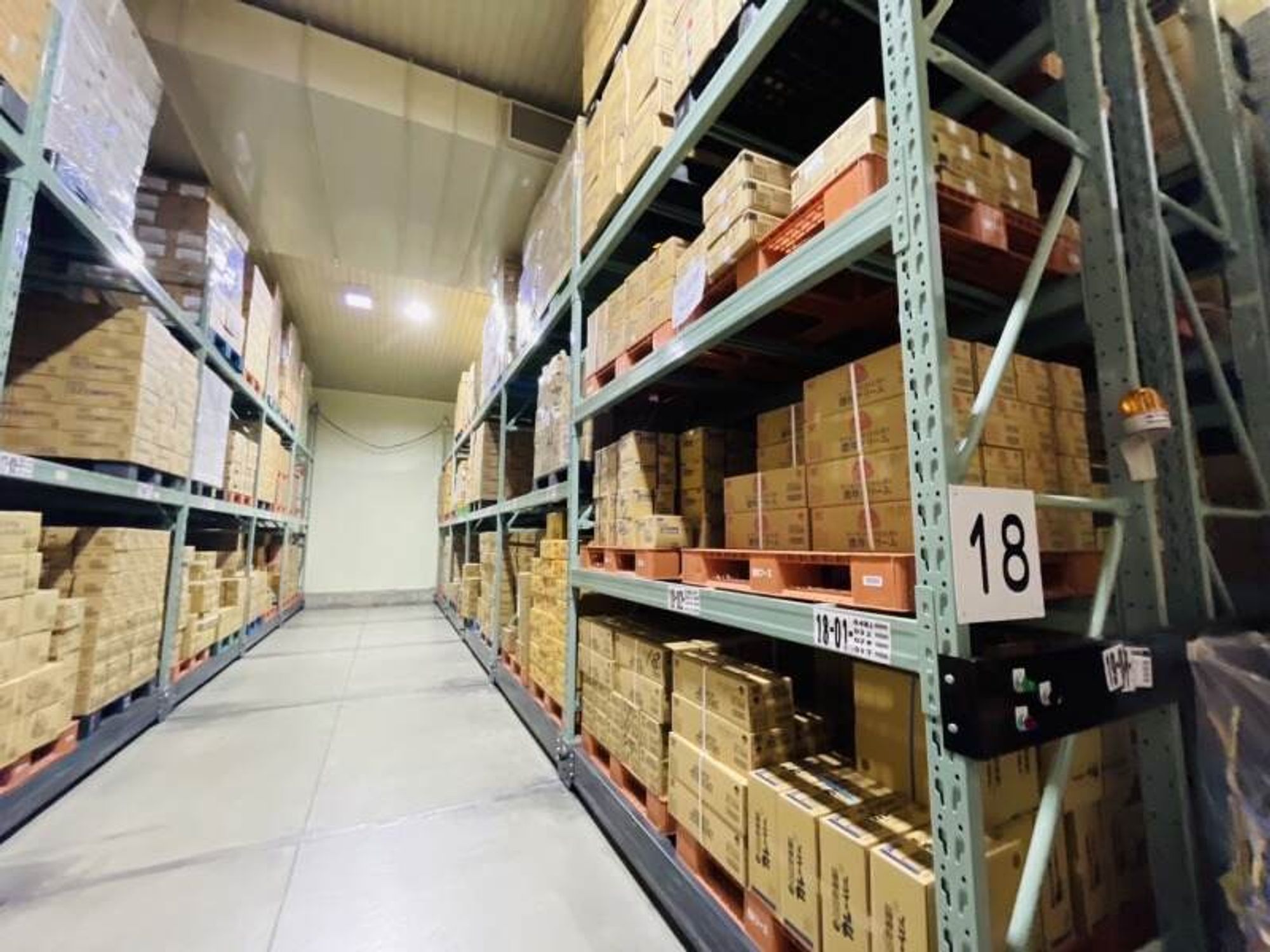 食品卸(冷食)～倉庫内で出荷＆商品管理～異業種&未経験積極採用-2番目の画像