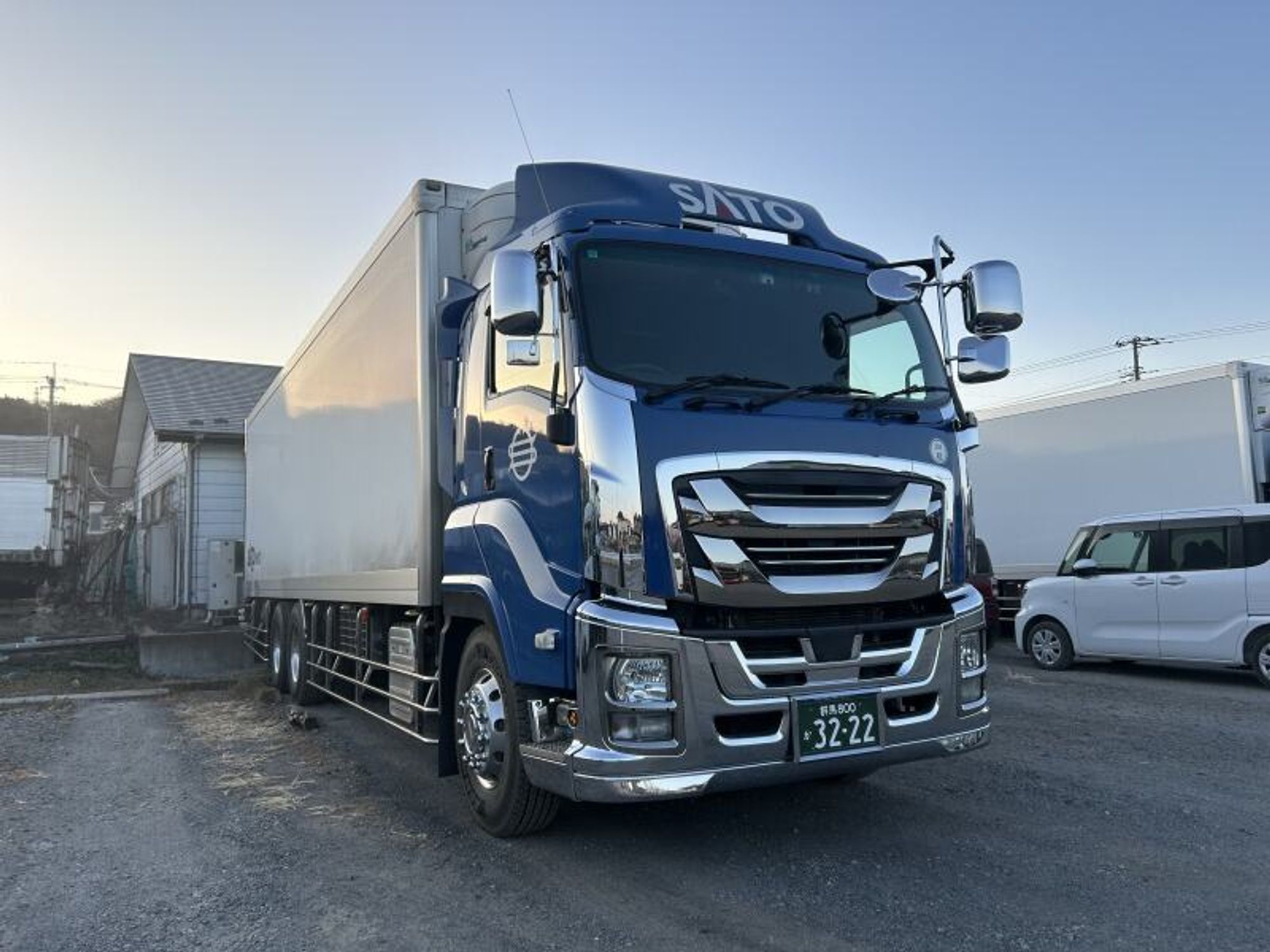 ＼鋼材の配送◎4tドライバー／手積み手降ろしなし！月給36万も可-1番目の画像