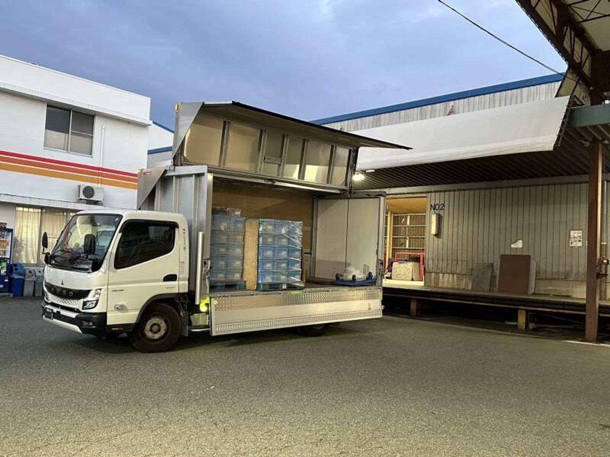 【4tドライバー】センター配送業務/ローテーション勤務-2番目の画像