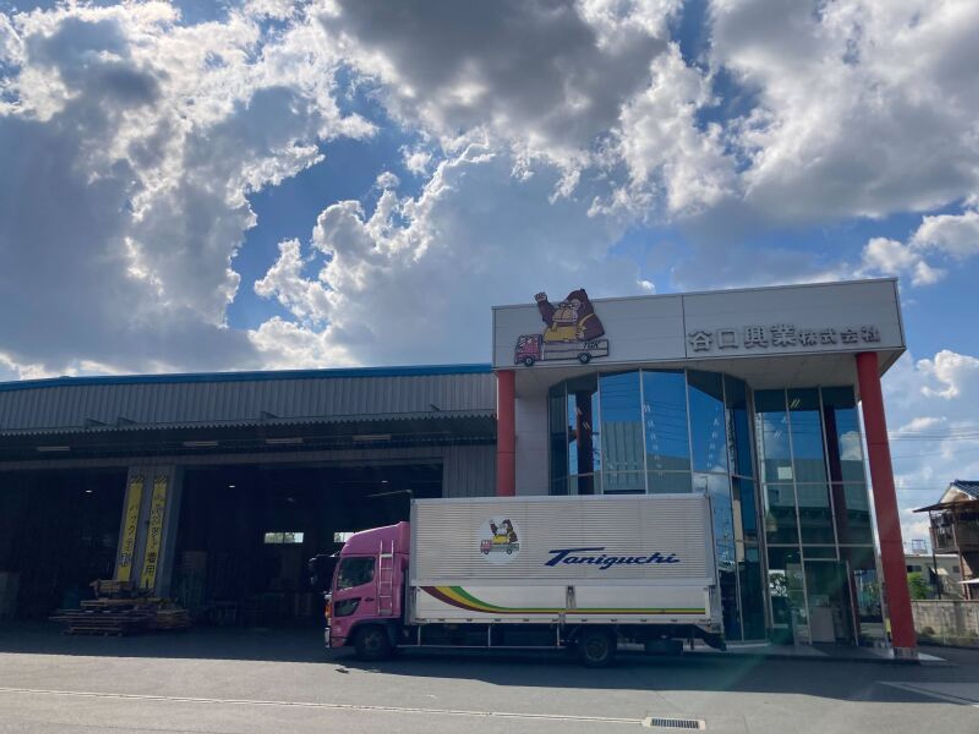 経験を活かせる！しっかり稼げる4ｔドライバー！-1番目の画像