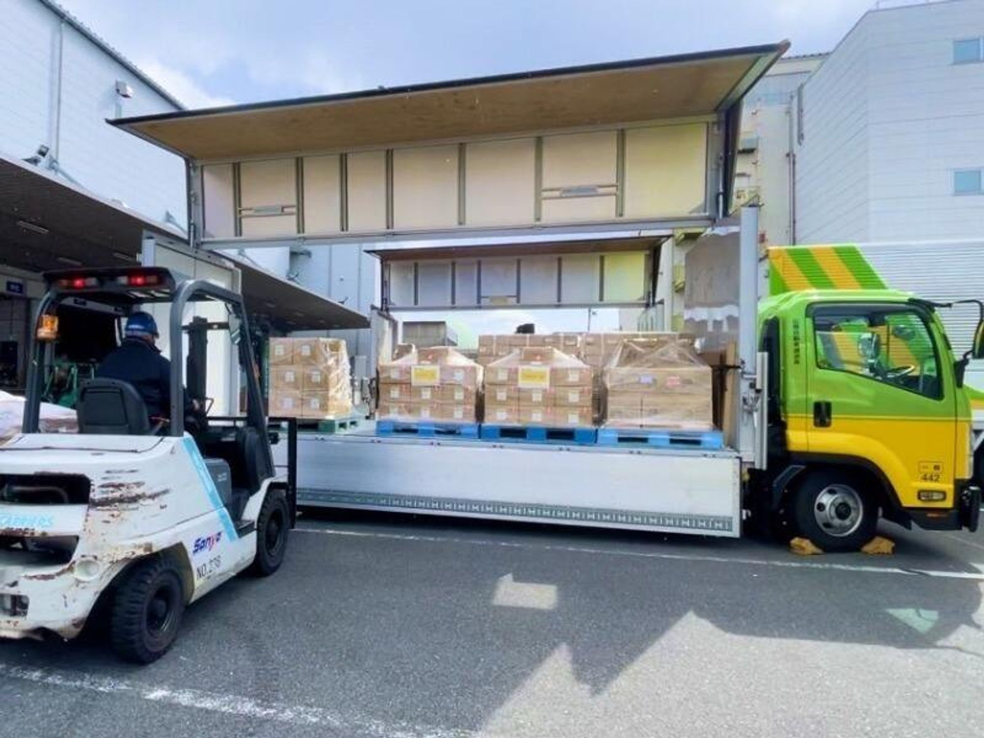 4t/7tドライバー!土日祝休み/休日年110日/賞与年間平均70万以上-1番目の画像