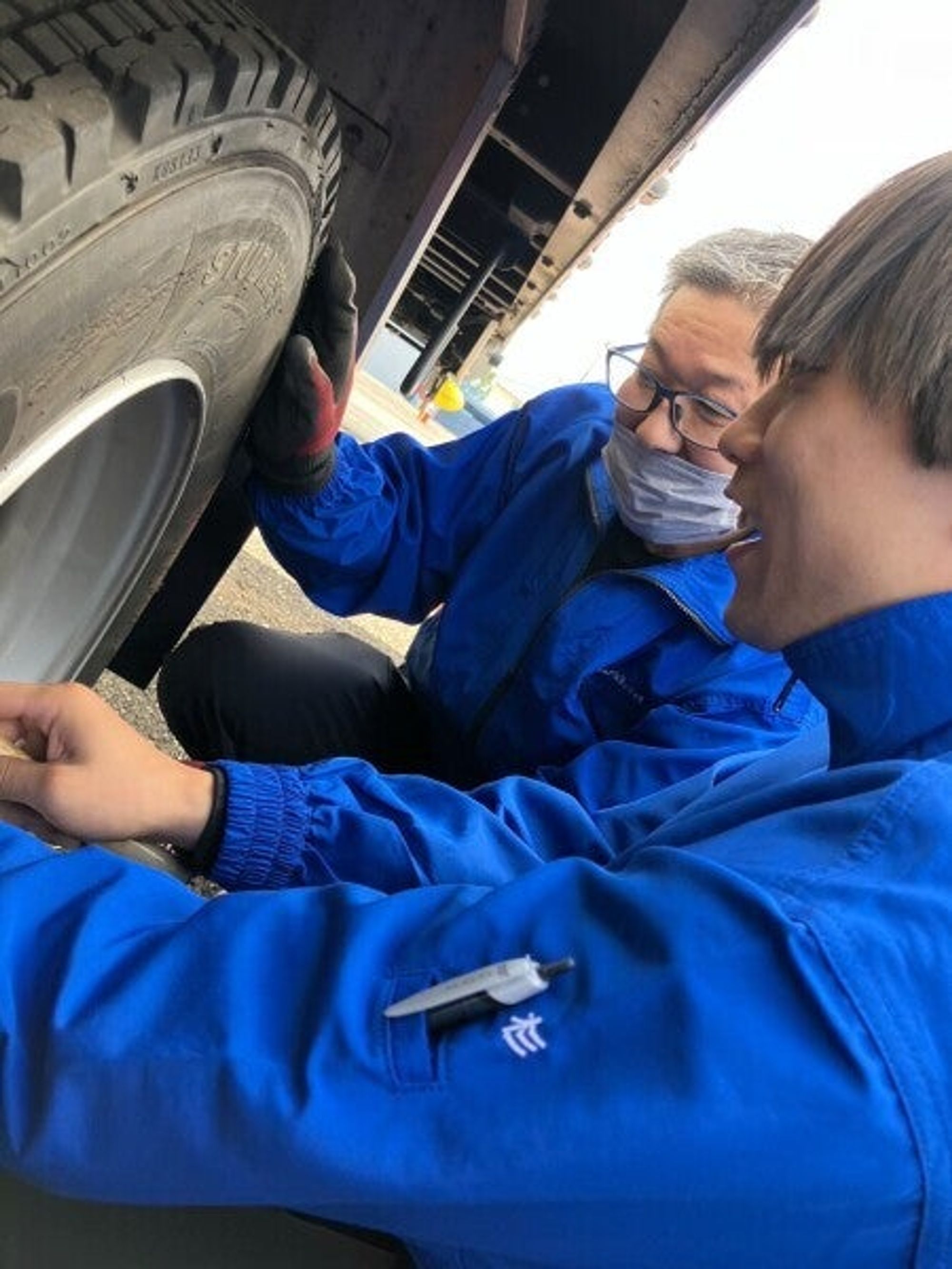 遠方応募歓迎！社宅あり/WEB面接OK/未経験OK/月34万～/4t増トン-2番目の画像