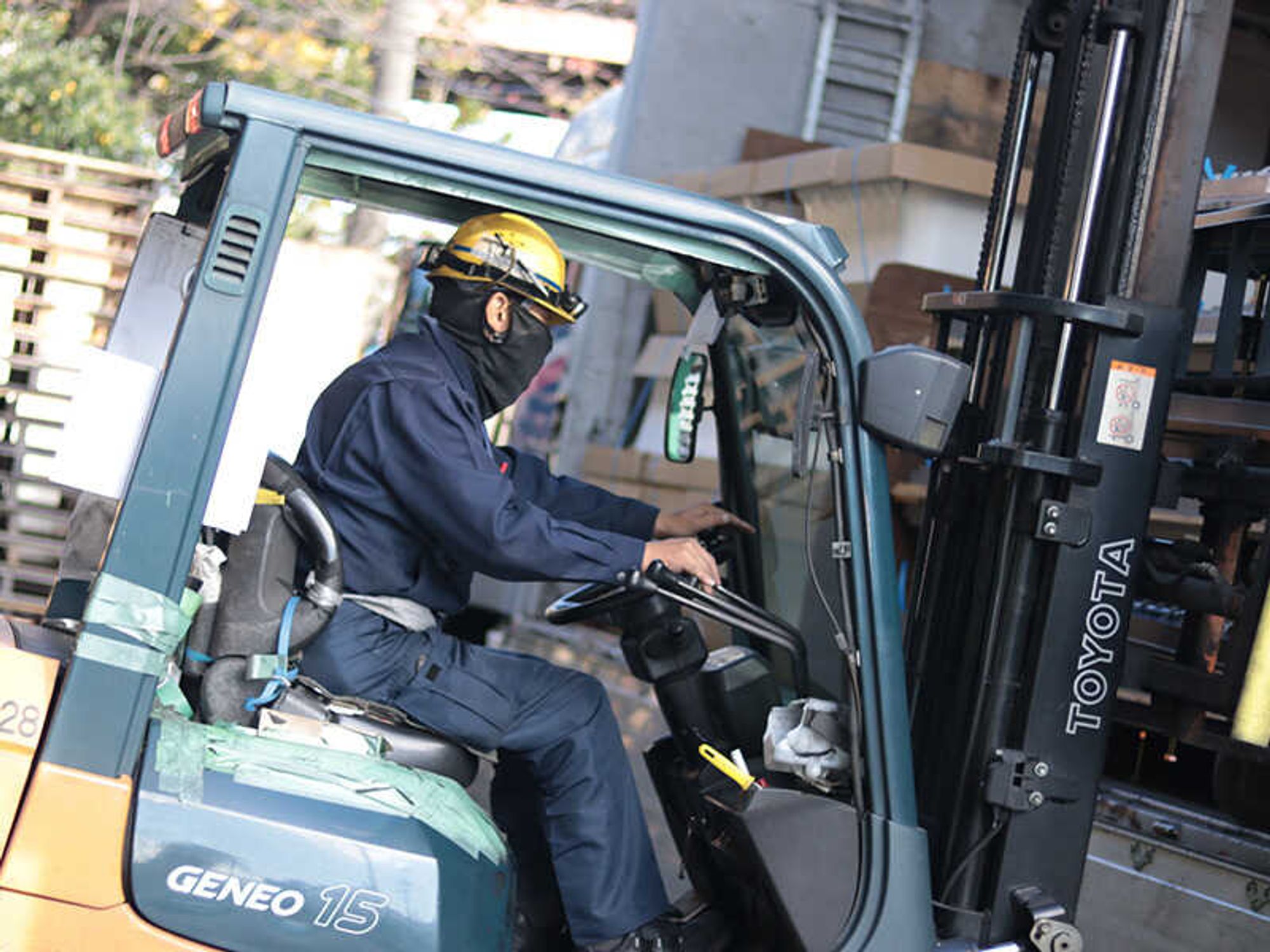 日勤のみ!各種手当充実。上場企業グループのフォークリフト-1番目の画像