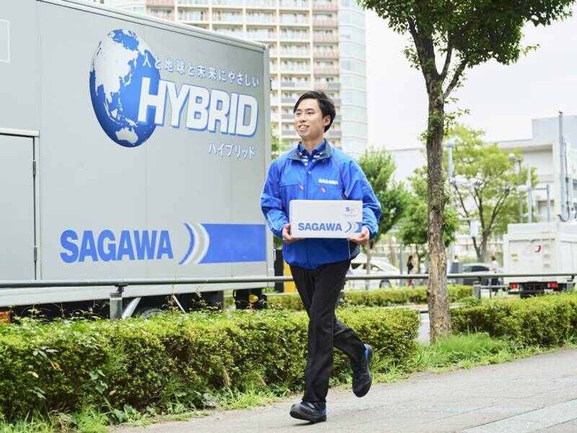 年収528万円以上可／年間休日113日～／免許取得制度◆ドライバー-1番目の画像