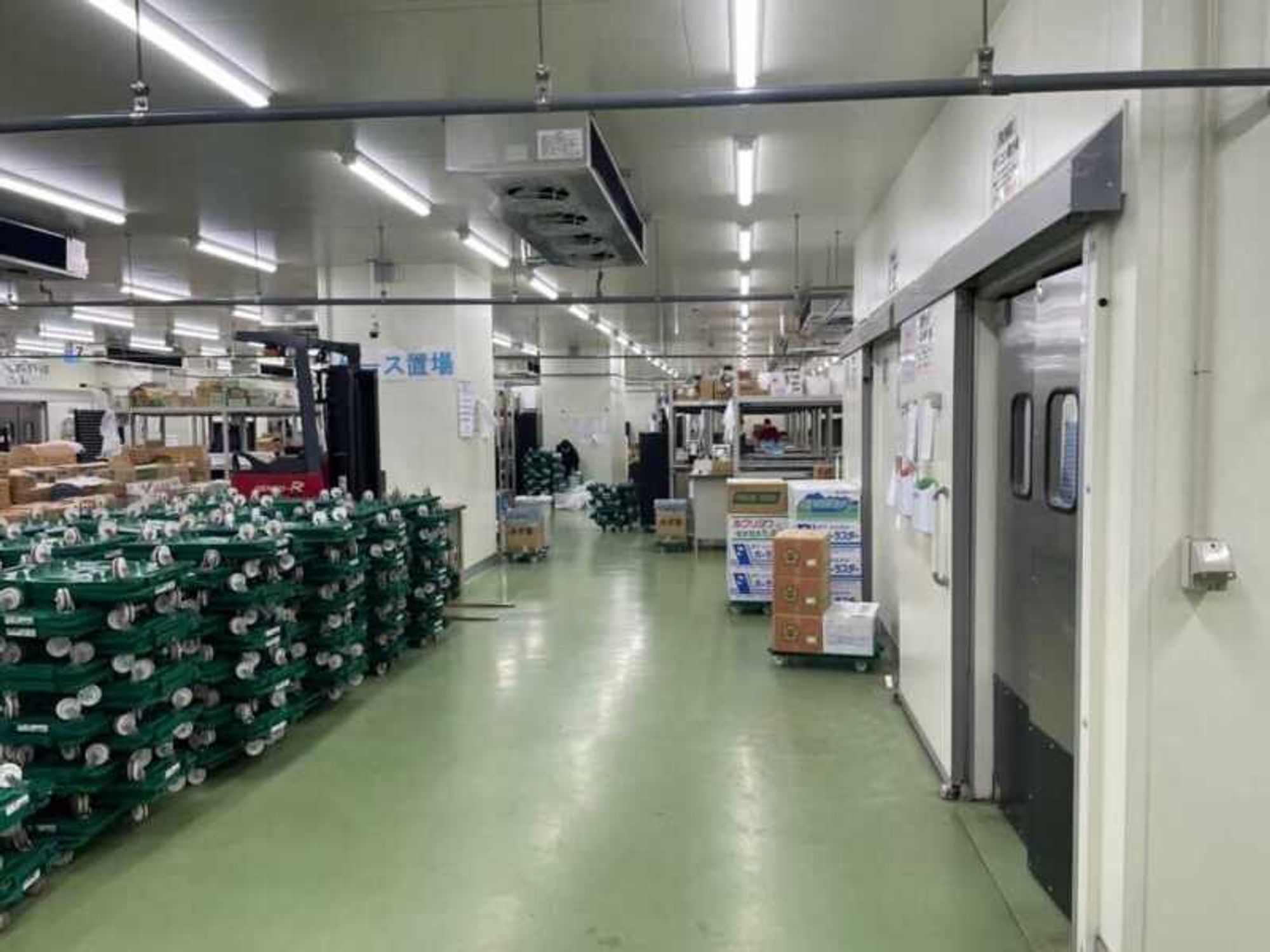 野菜のピッキングスタッフ／駅から5分／未経験歓迎-1番目の画像