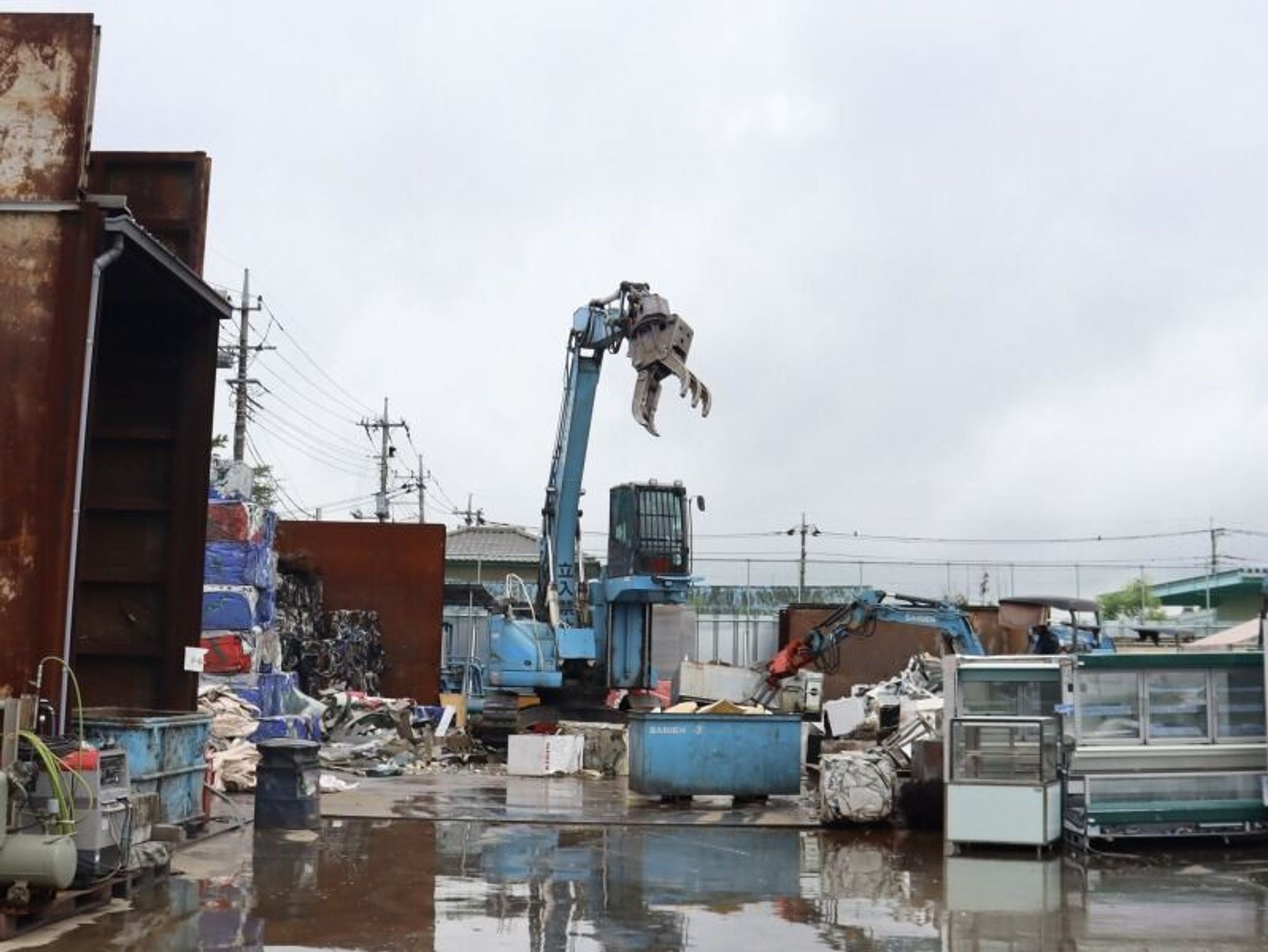 リサイクル工場スタッフ/仕分け/運搬/資格支援あり/賞与年3回-2番目の画像