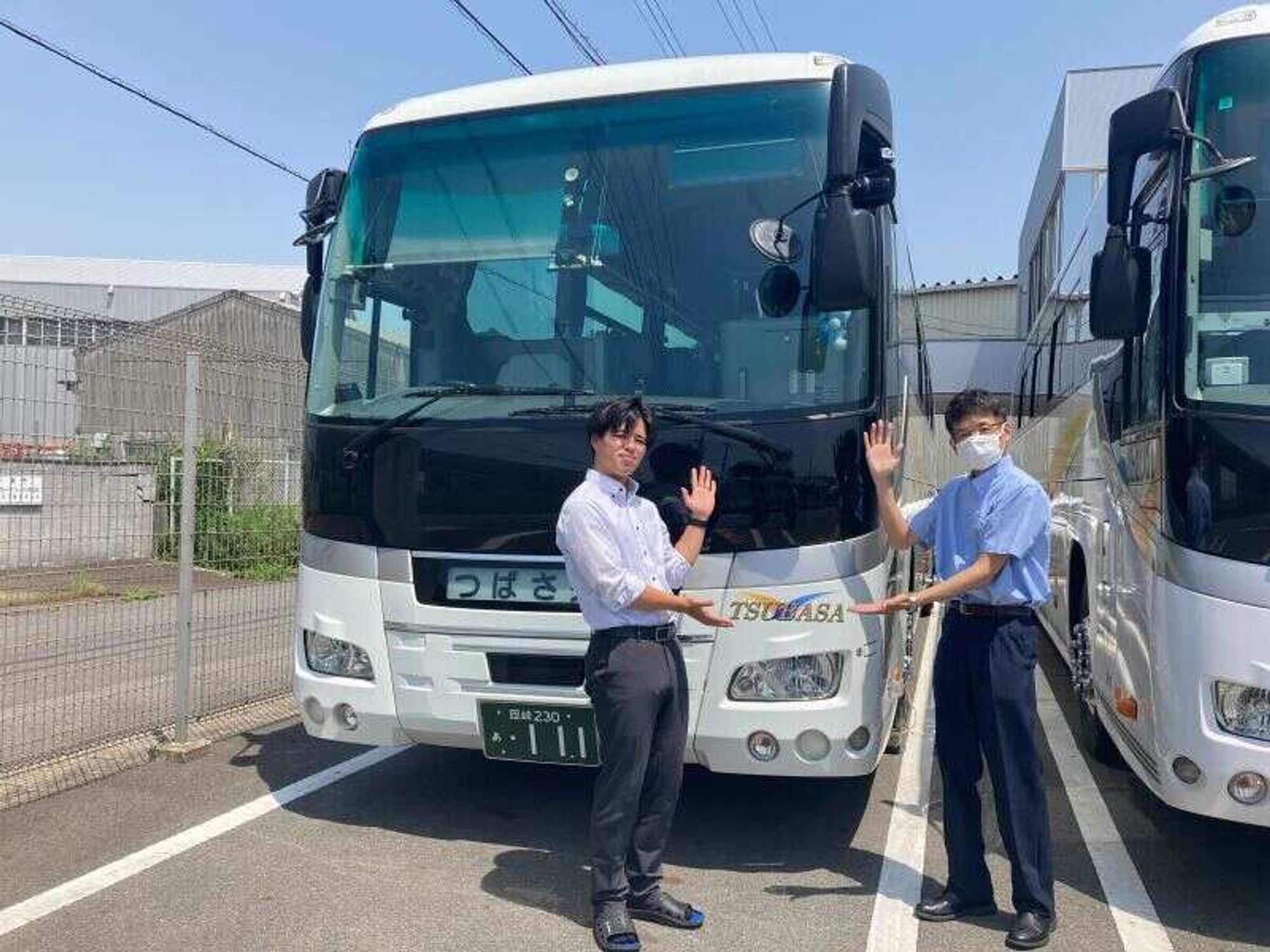 昇給賞与あり/シフト制/資格があれば未経験OK/貸切バス運転手-1番目の画像