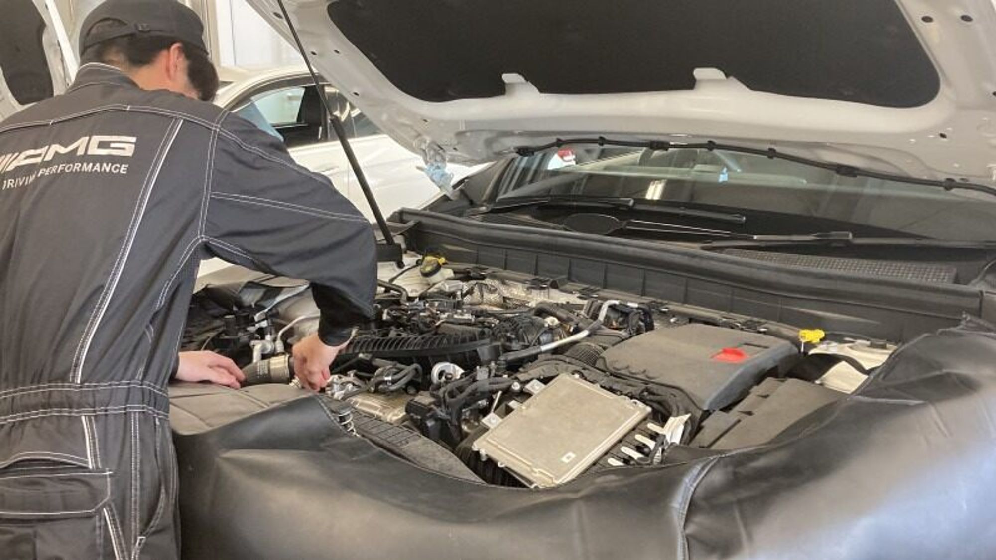 【憧れの輸入車◎】メルセデス・ベンツの整備士｜インセン有の0枚目の画像