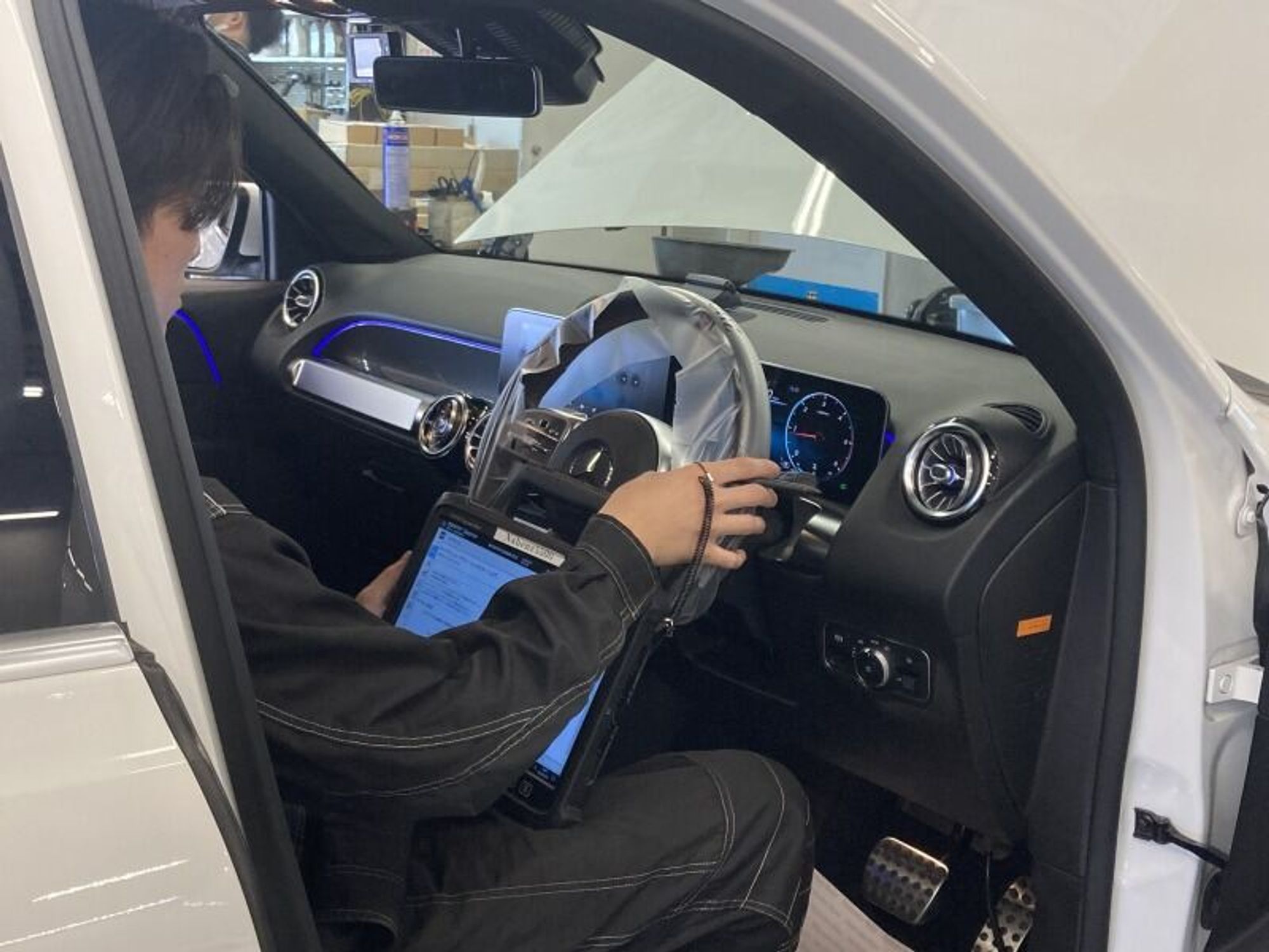 【憧れの輸入車◎】メルセデス・ベンツの整備士｜インセン有-2番目の画像