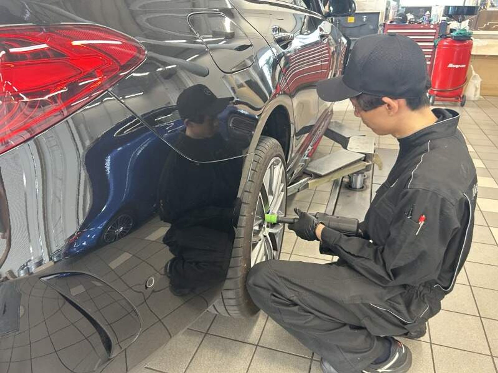【憧れの輸入車◎】メルセデス・ベンツの整備士|インセン有-1番目の画像