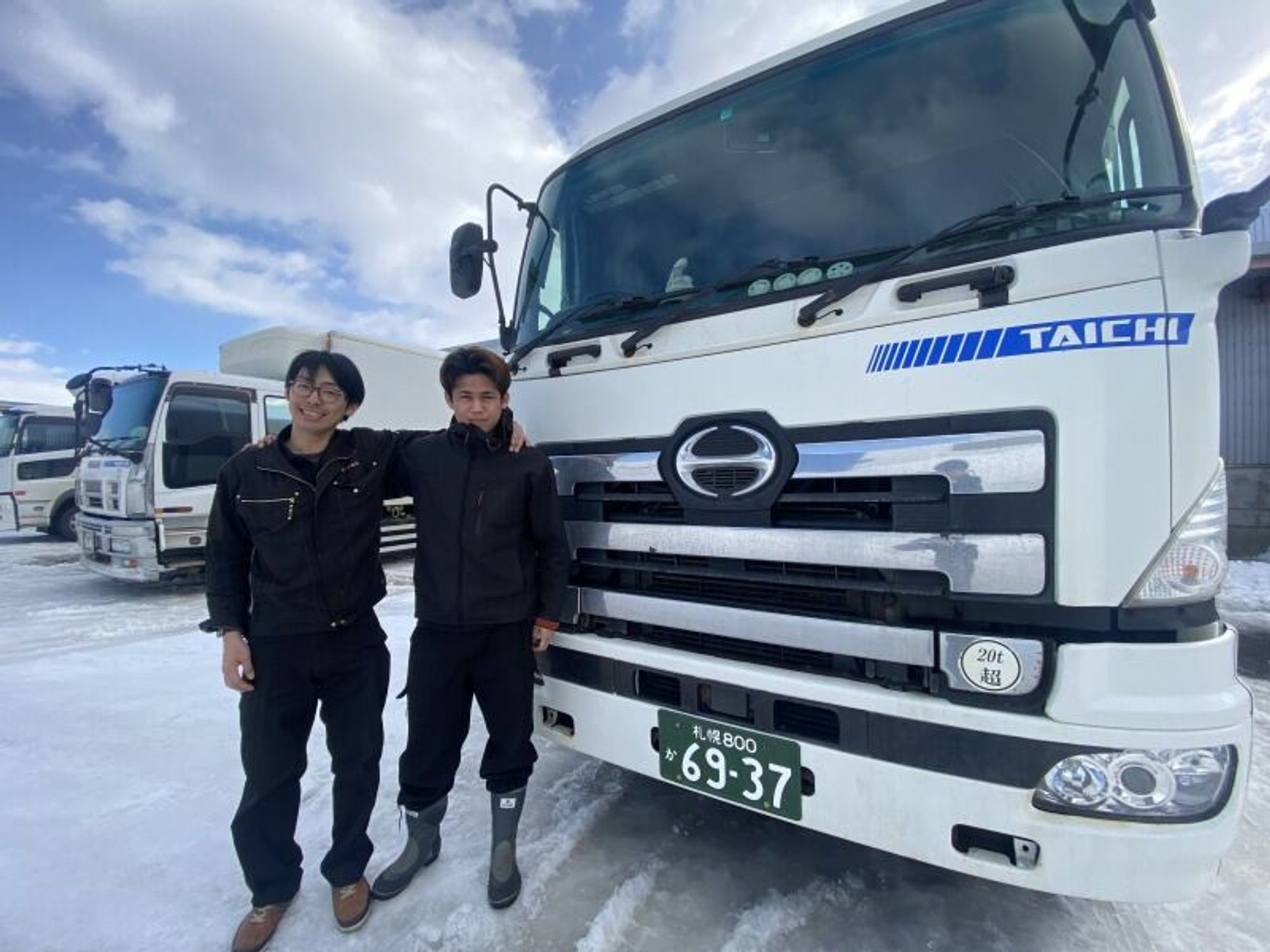 【免許取得支援◎普通免許OK/週休2日】WEB面接◎10tドライバー-0番目の画像