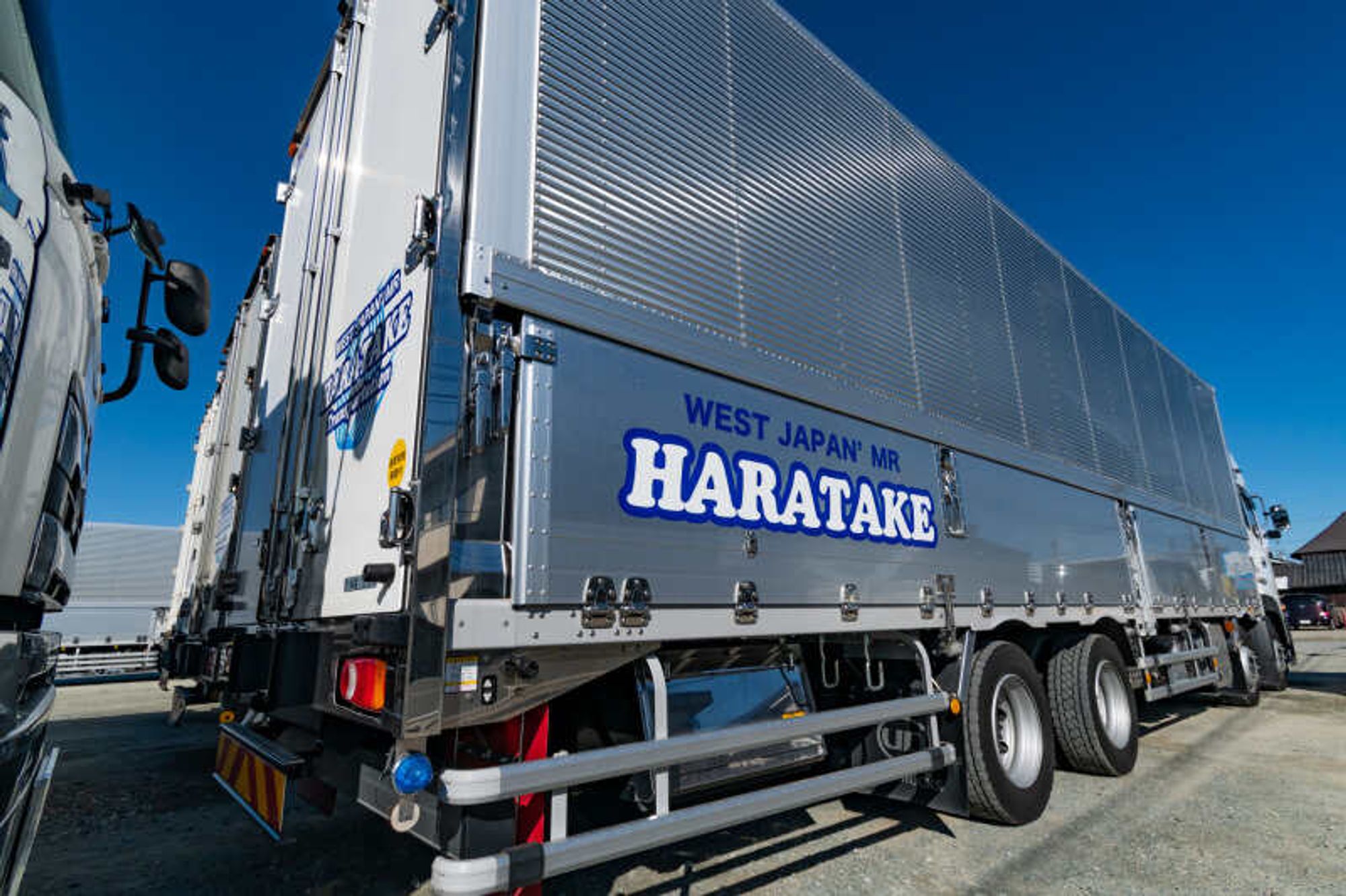 安定は当たり前。続けられる理由ここにアリ｜トレーラー運転手！-0番目の画像