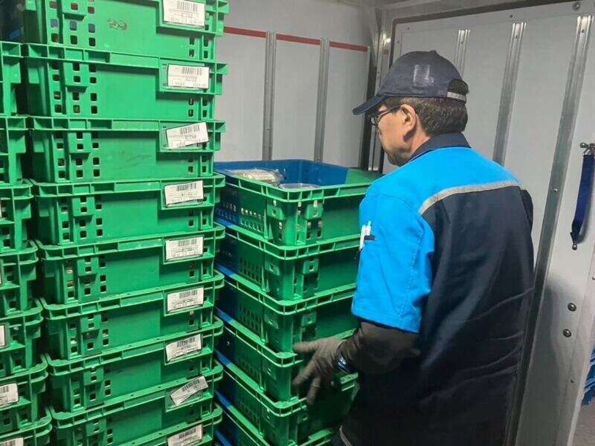 3tドライバー|コンビニ配送/夜勤急募!月29万円可能!週休2日-1番目の画像