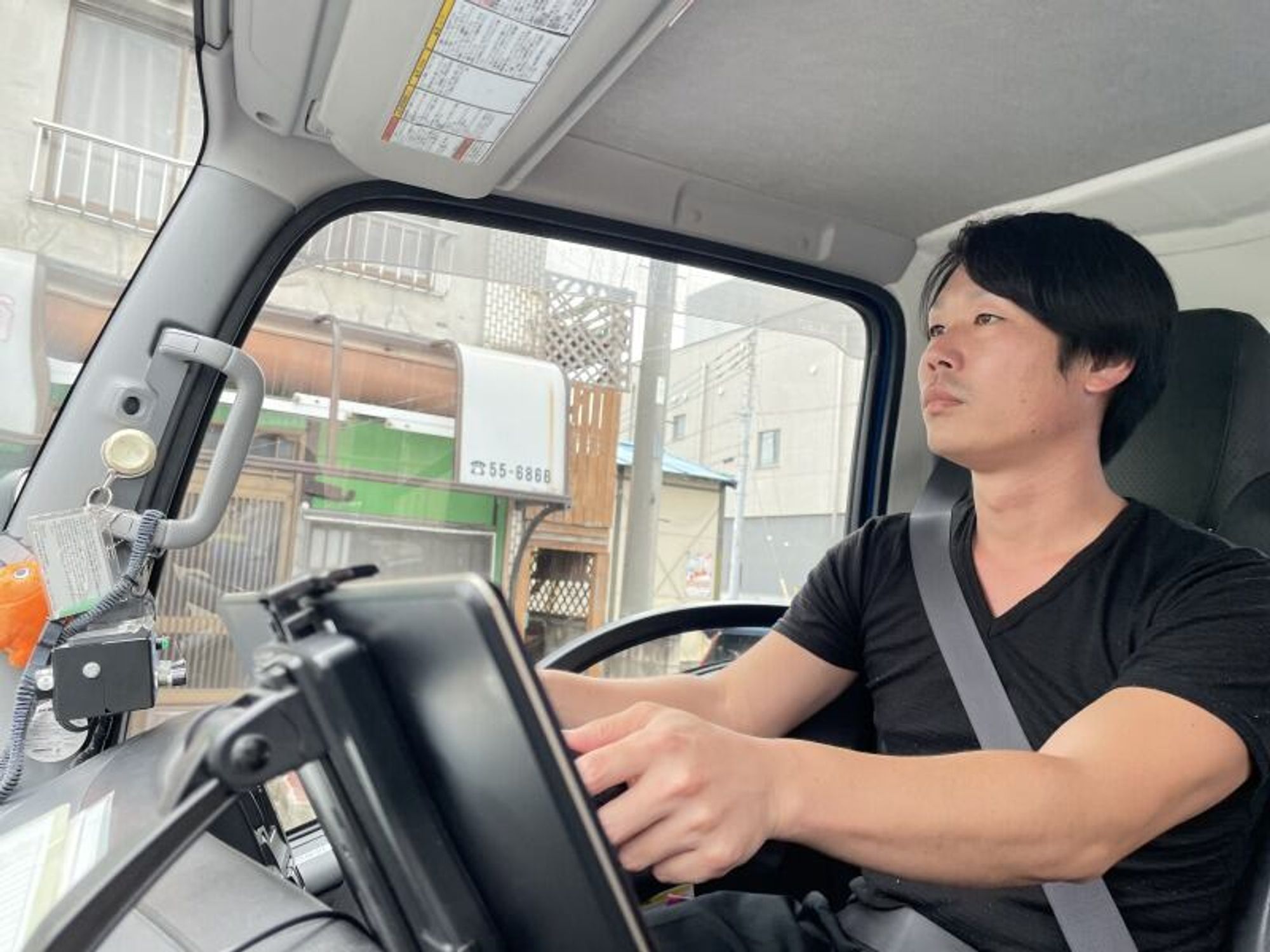 【準中型OK!】年収600万可!廃棄物ルート回収ドライバー/給与UP-2番目の画像