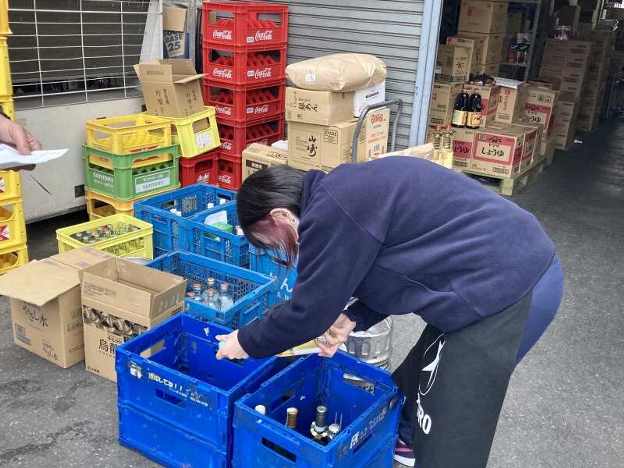 ＼普通免許でOK／お酒好きなら最高。働きながら資格取得も可能-1番目の画像