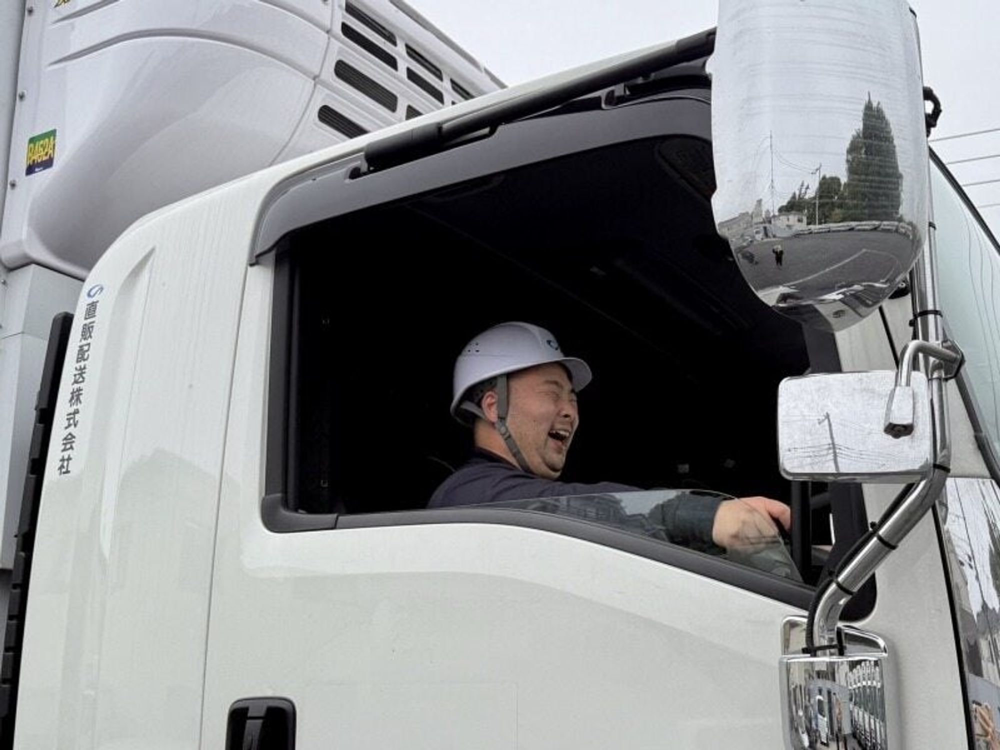 「運転」を仕事に。経験・資格、無しからスタート可能｜食品配送-1番目の画像