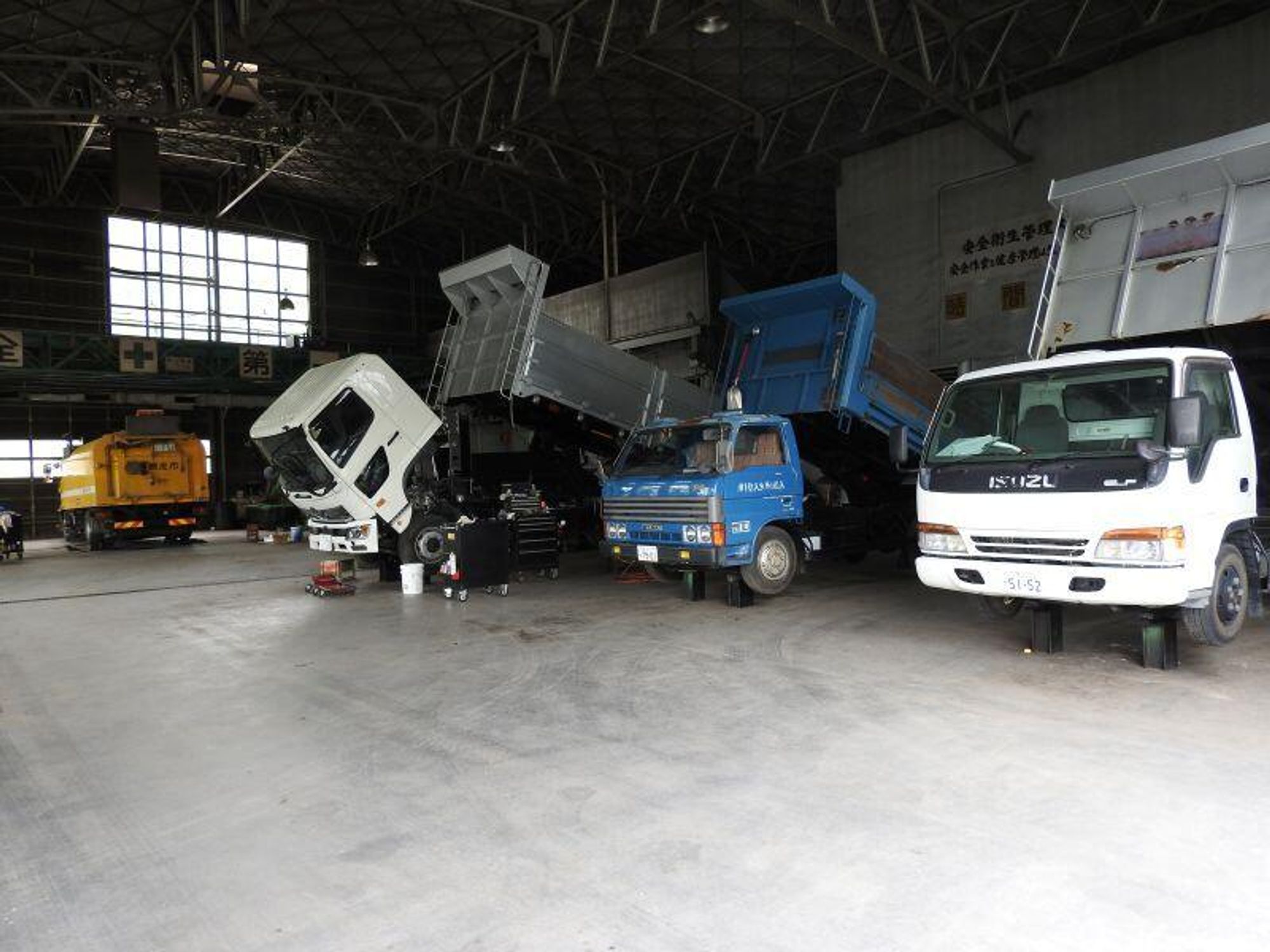 ＜賞与4ヶ月分＞充実の手当！資格取得支援あり！自動車整備士-1番目の画像