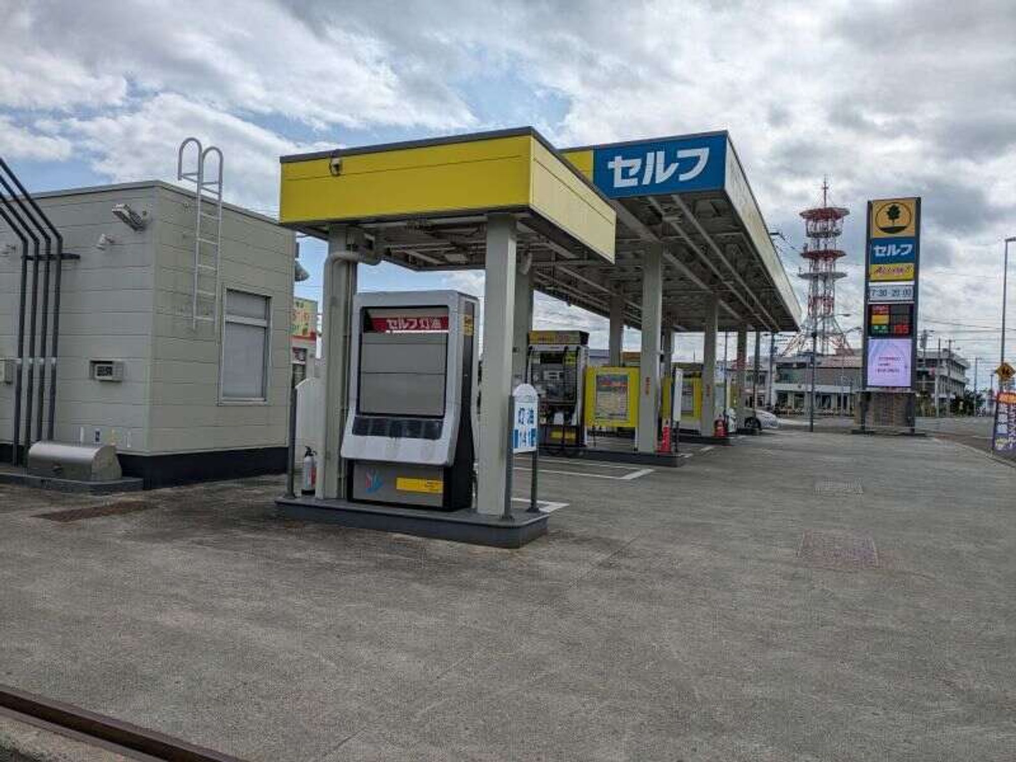 ＜賞与4ヶ月分＞充実の手当あり！未経験OK！店舗運営スタッフの16枚目の画像