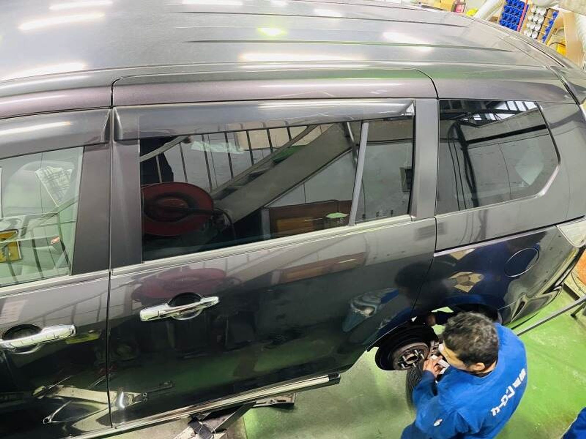 高収入とスキルを掴める☆未経験からでも始められる自動車整備士-2番目の画像