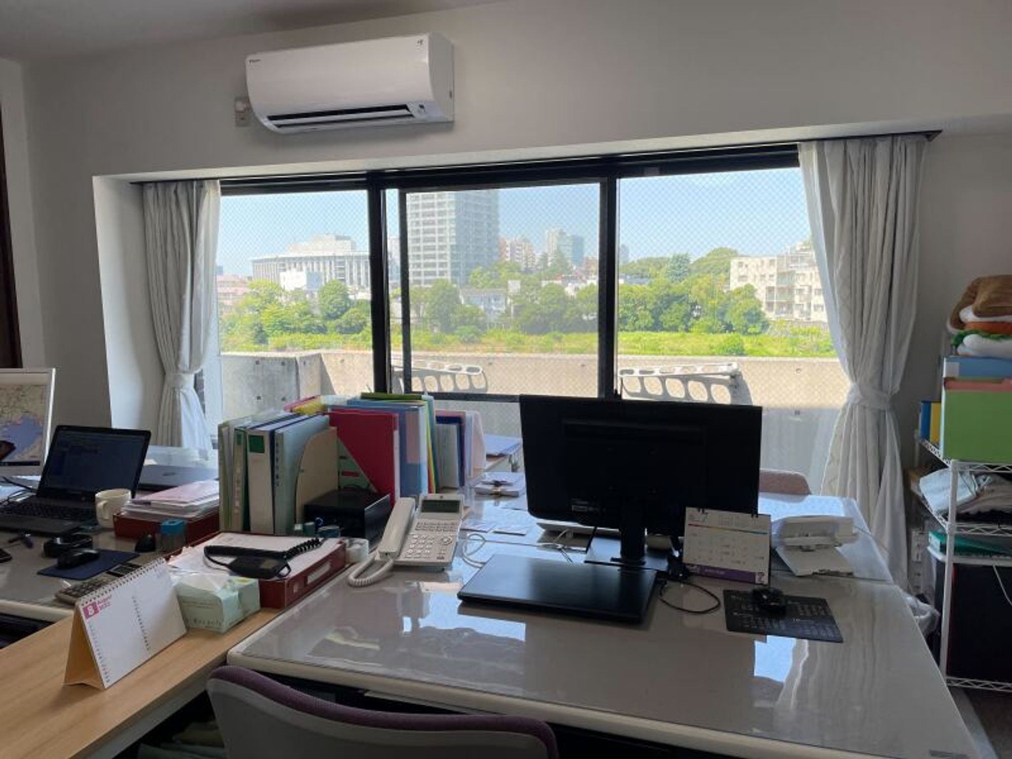 【ドライバー補助】横に乗ってサポート｜残業なしで続けやすい-1番目の画像